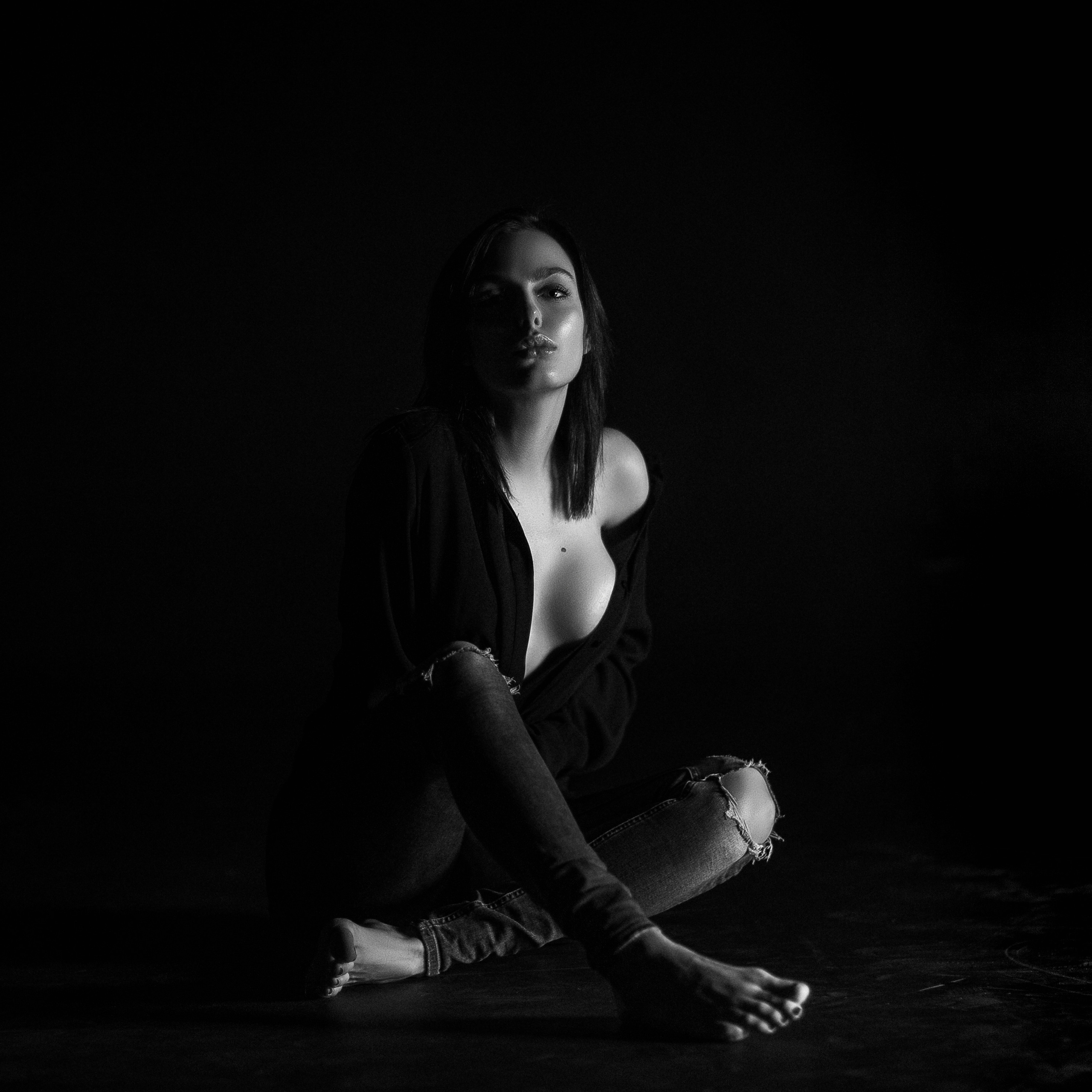 Фотограф Мыльников Павел,снимаю портреты в СПб и также возможен выезд в другие города. https://mylnikov-paul.com/