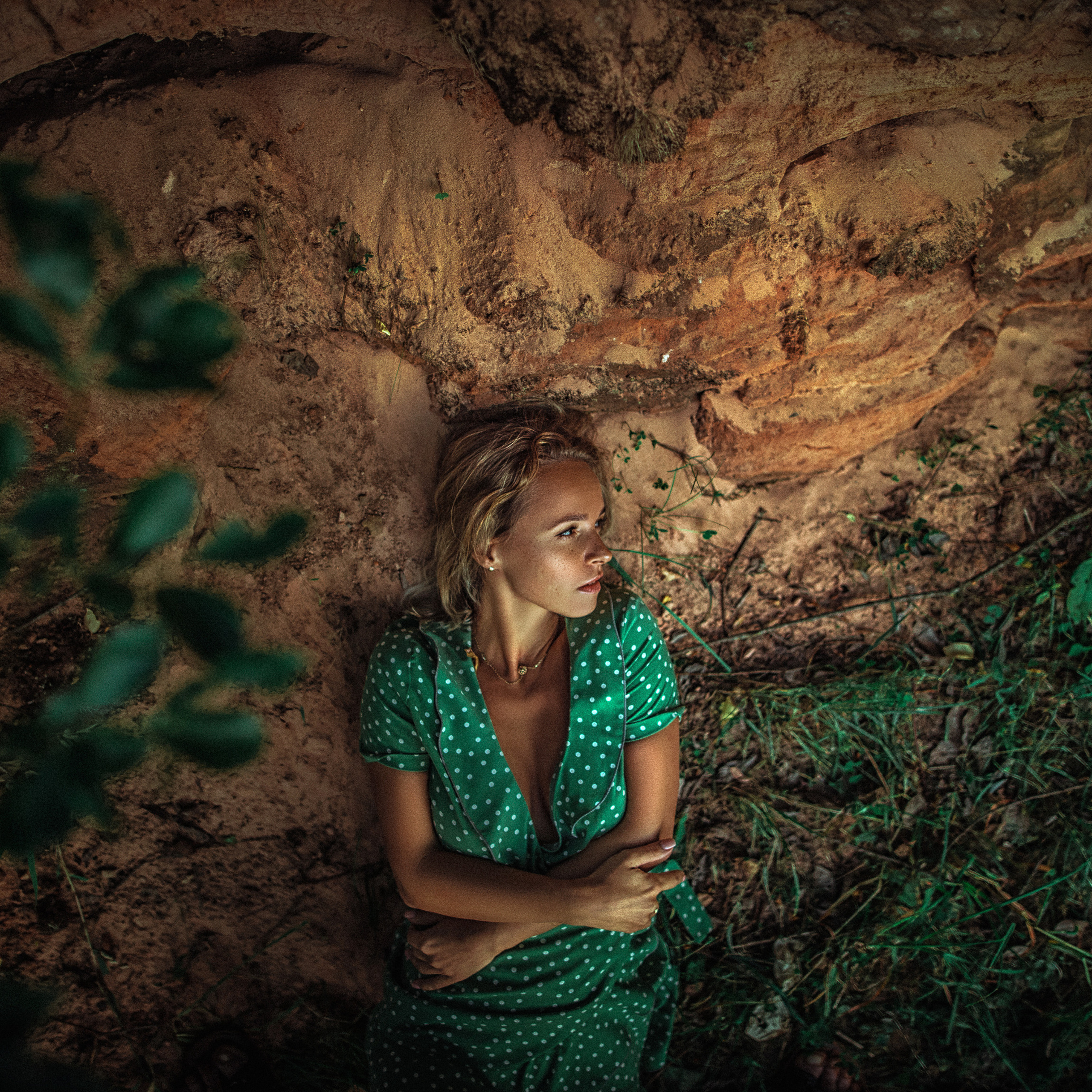 Фотограф Мыльников Павел,снимаю портреты в СПб и также возможен выезд в другие города. https://mylnikov-paul.com/