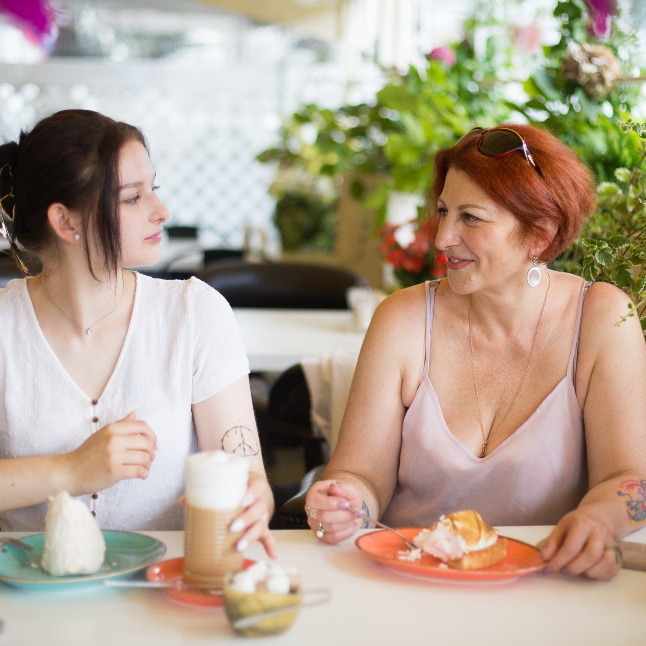 Надежда и Слава, Москва