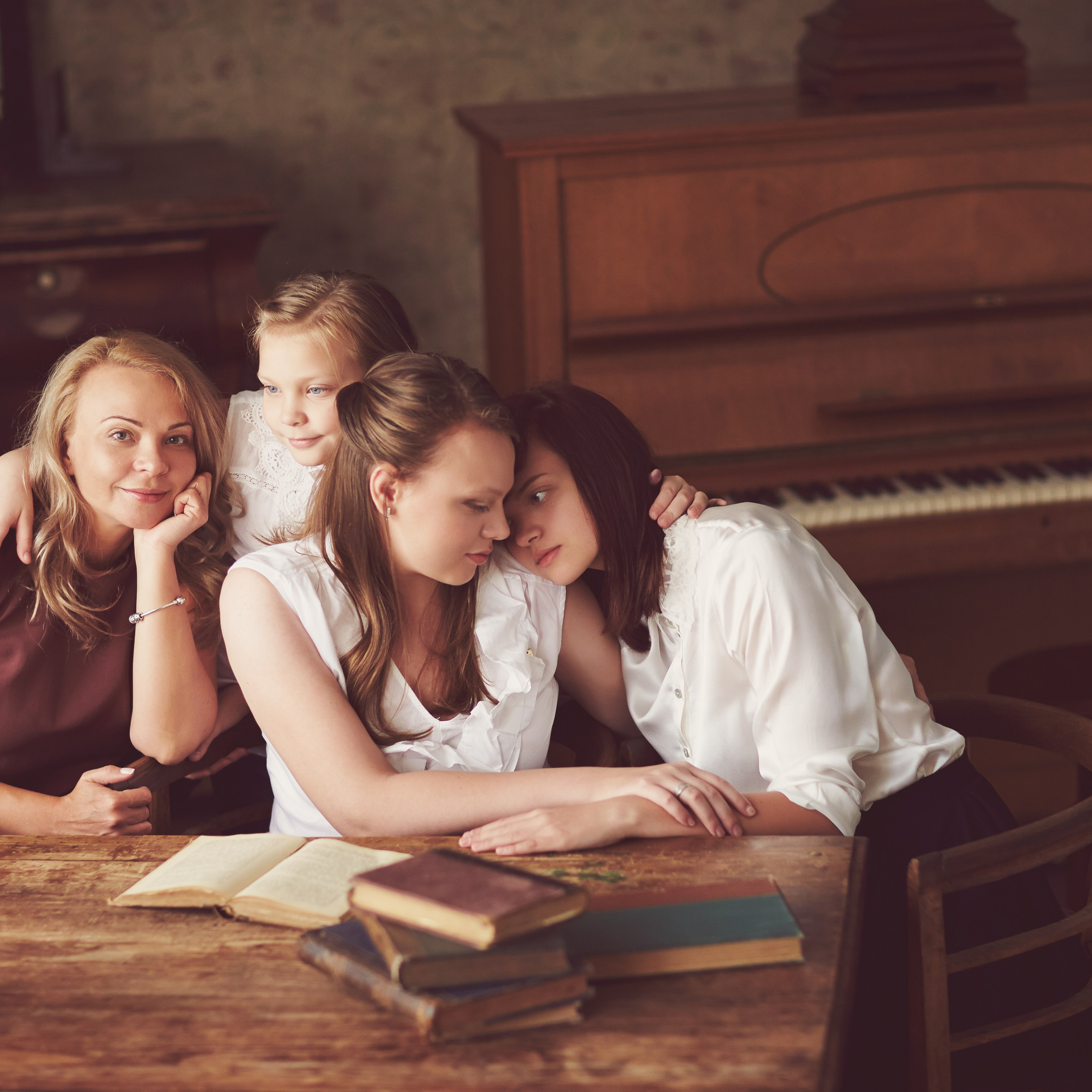 Катя и семья