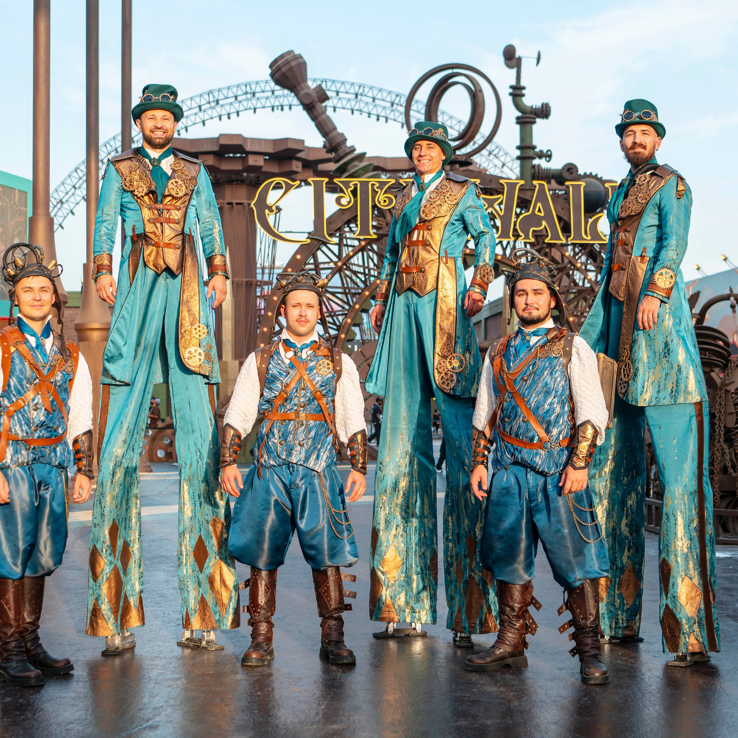 Костюмы JustBrass. Just Brass