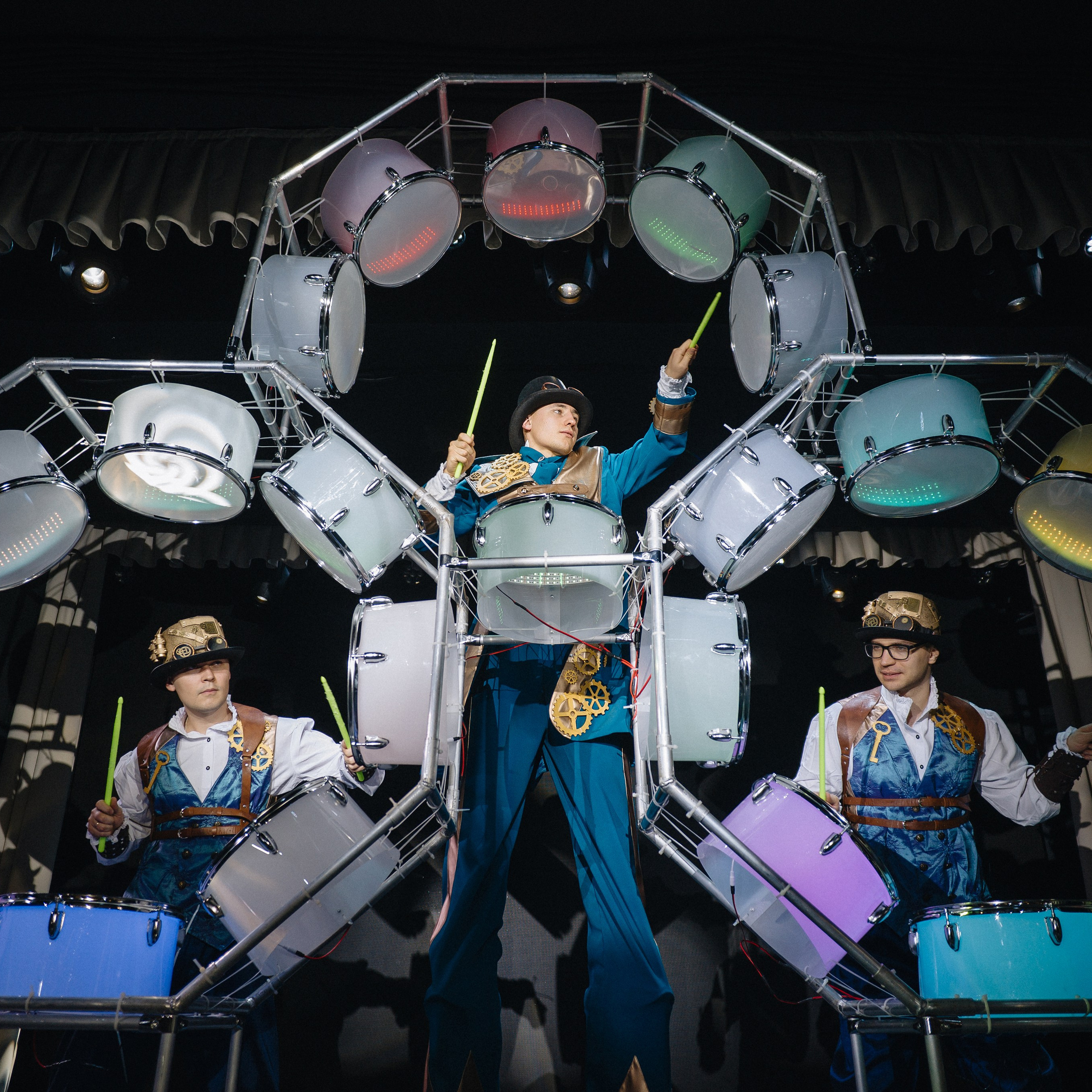 Костюмы BIG HIT. Just Brass