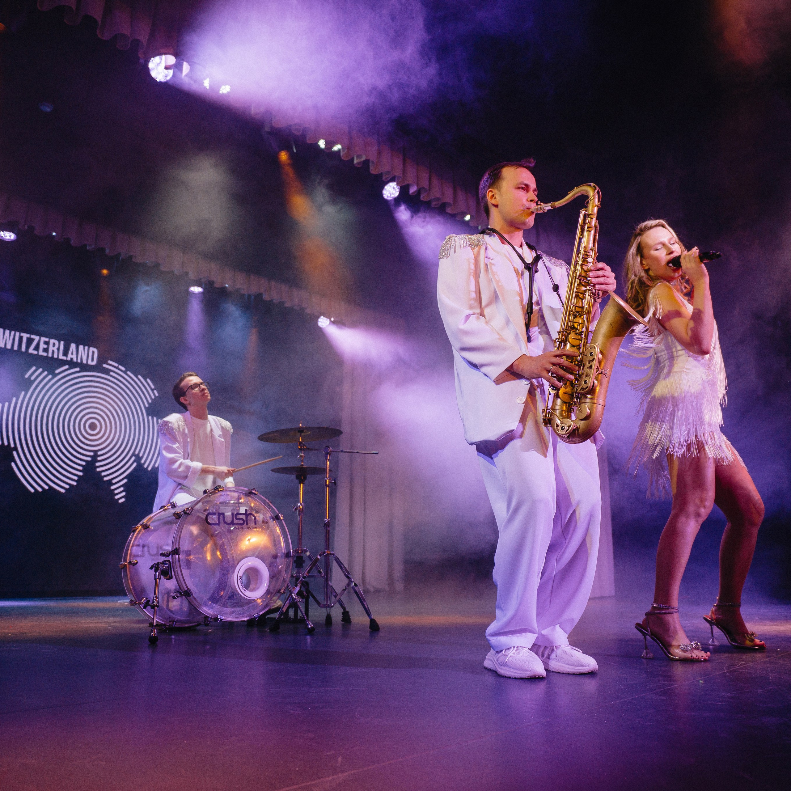 Костюмы Швейцария. Just Brass