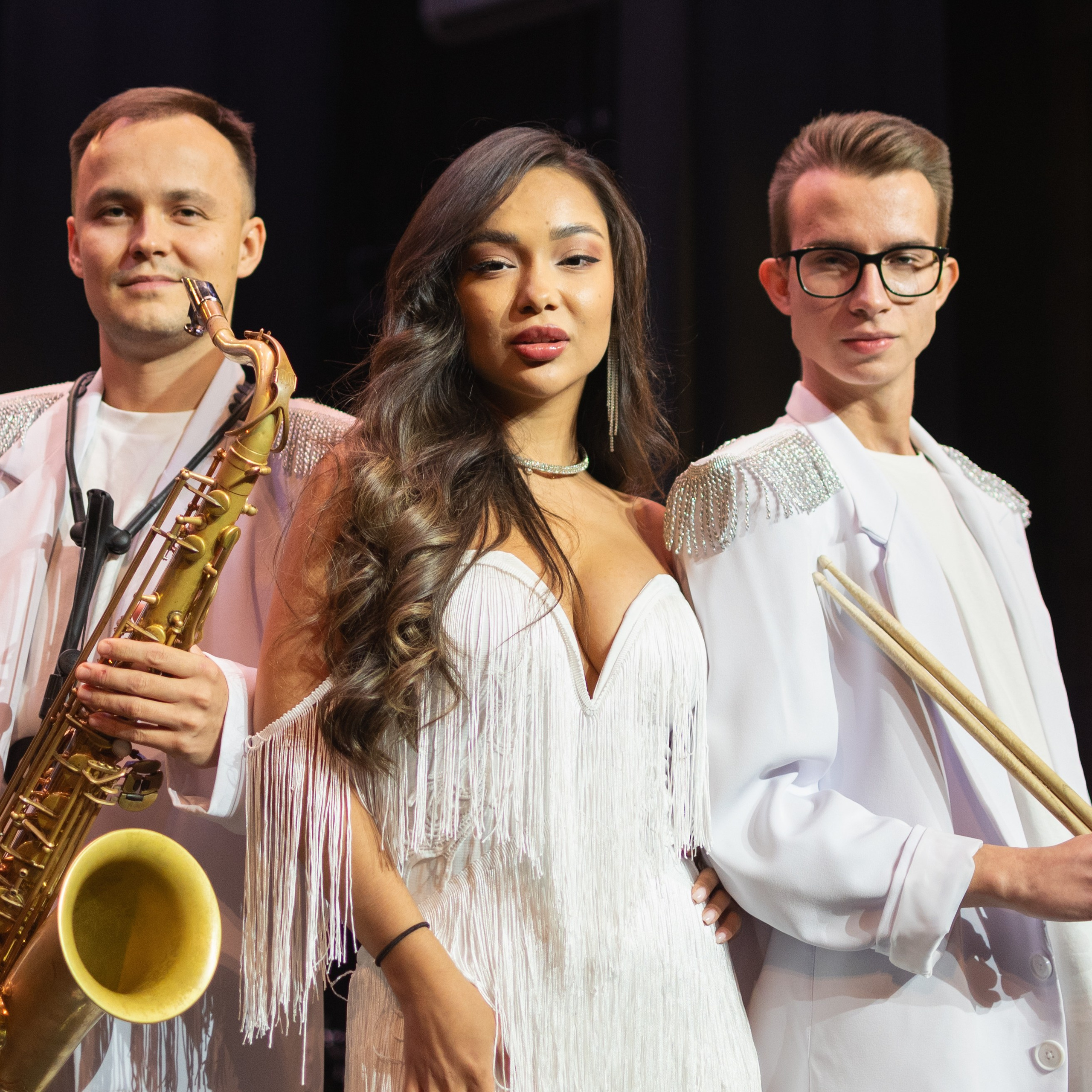 Костюмы Швейцария. Just Brass