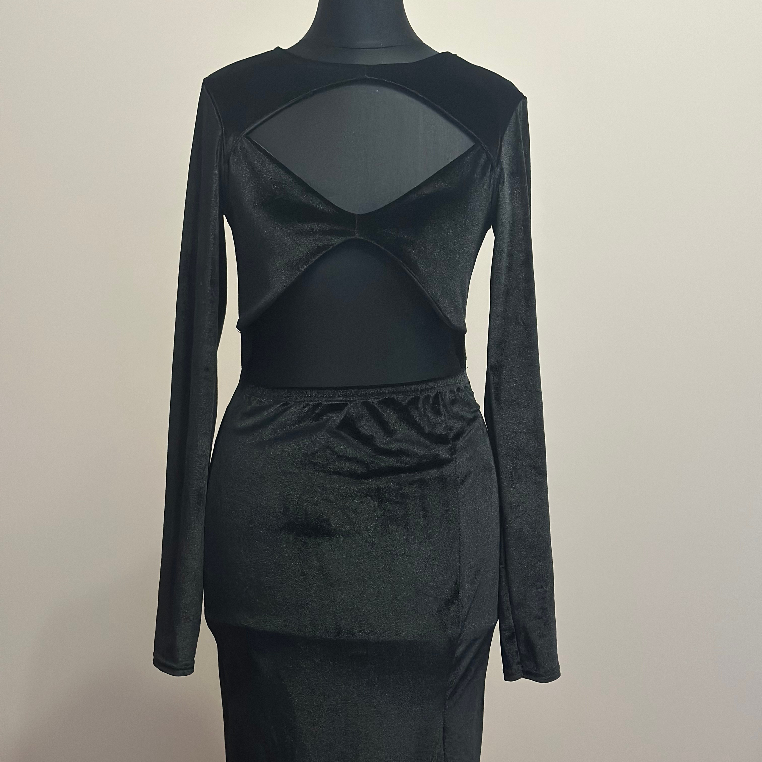 Платье черное бархатное