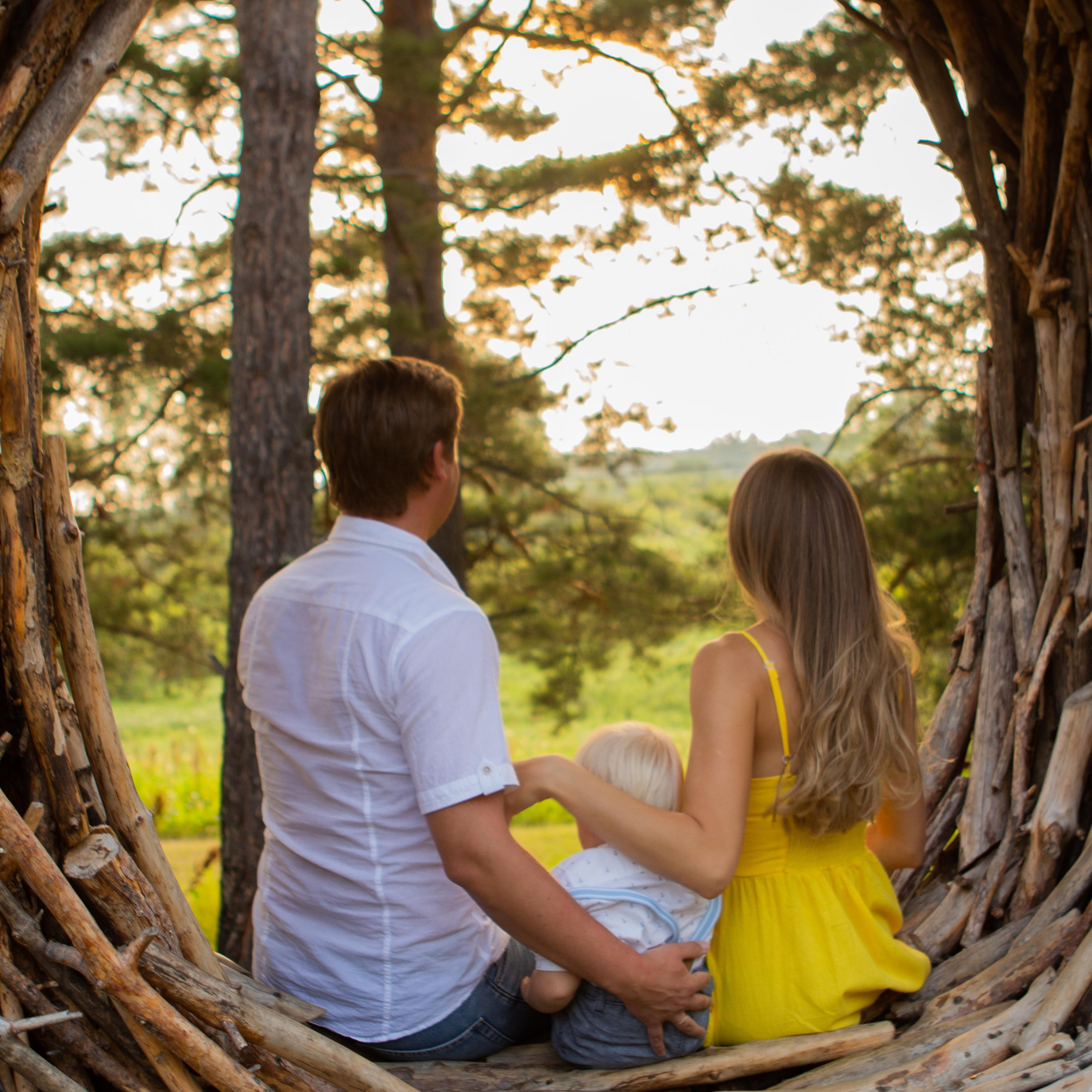 Летняя съемка на природе для замечательной семьи.