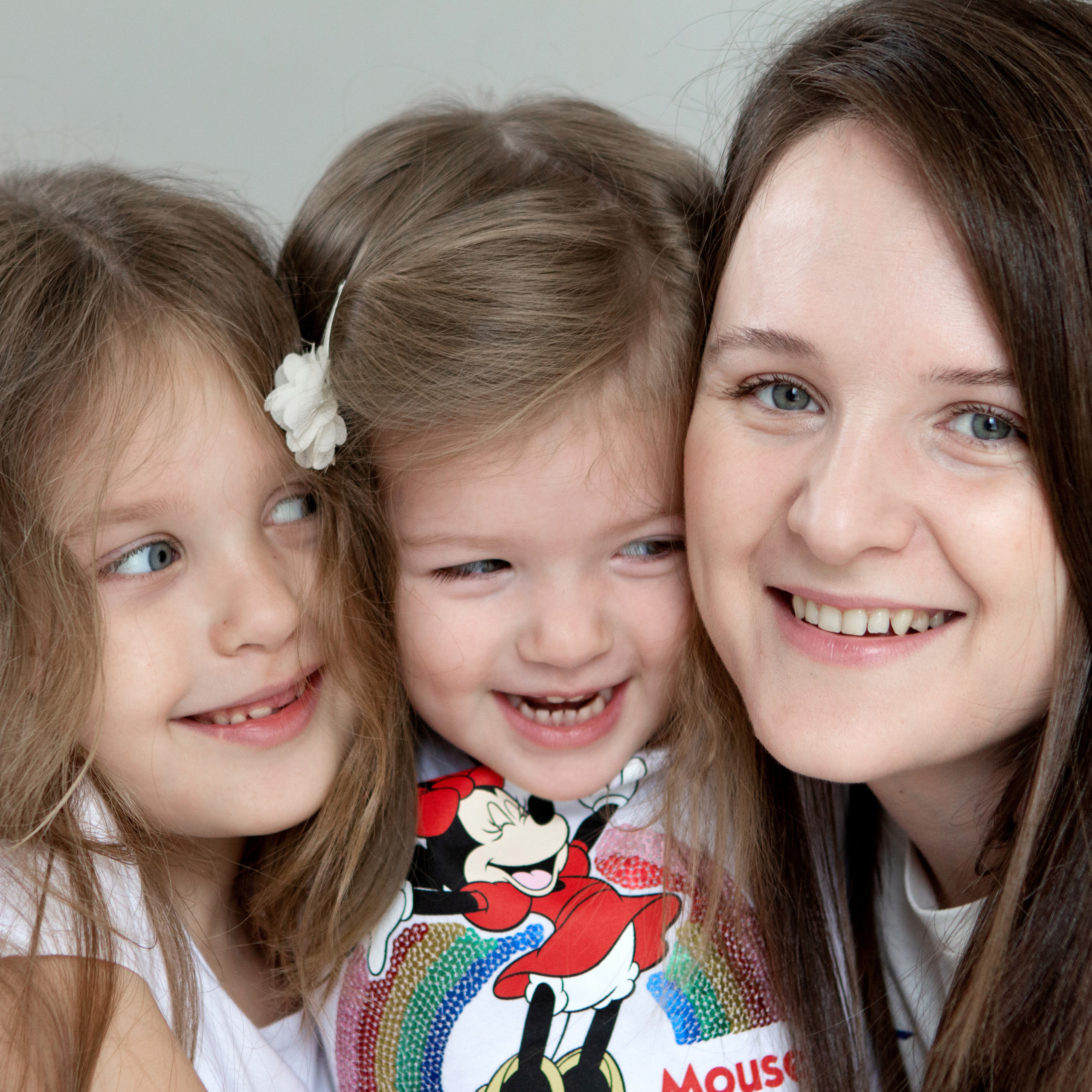 Мила и ее дочки