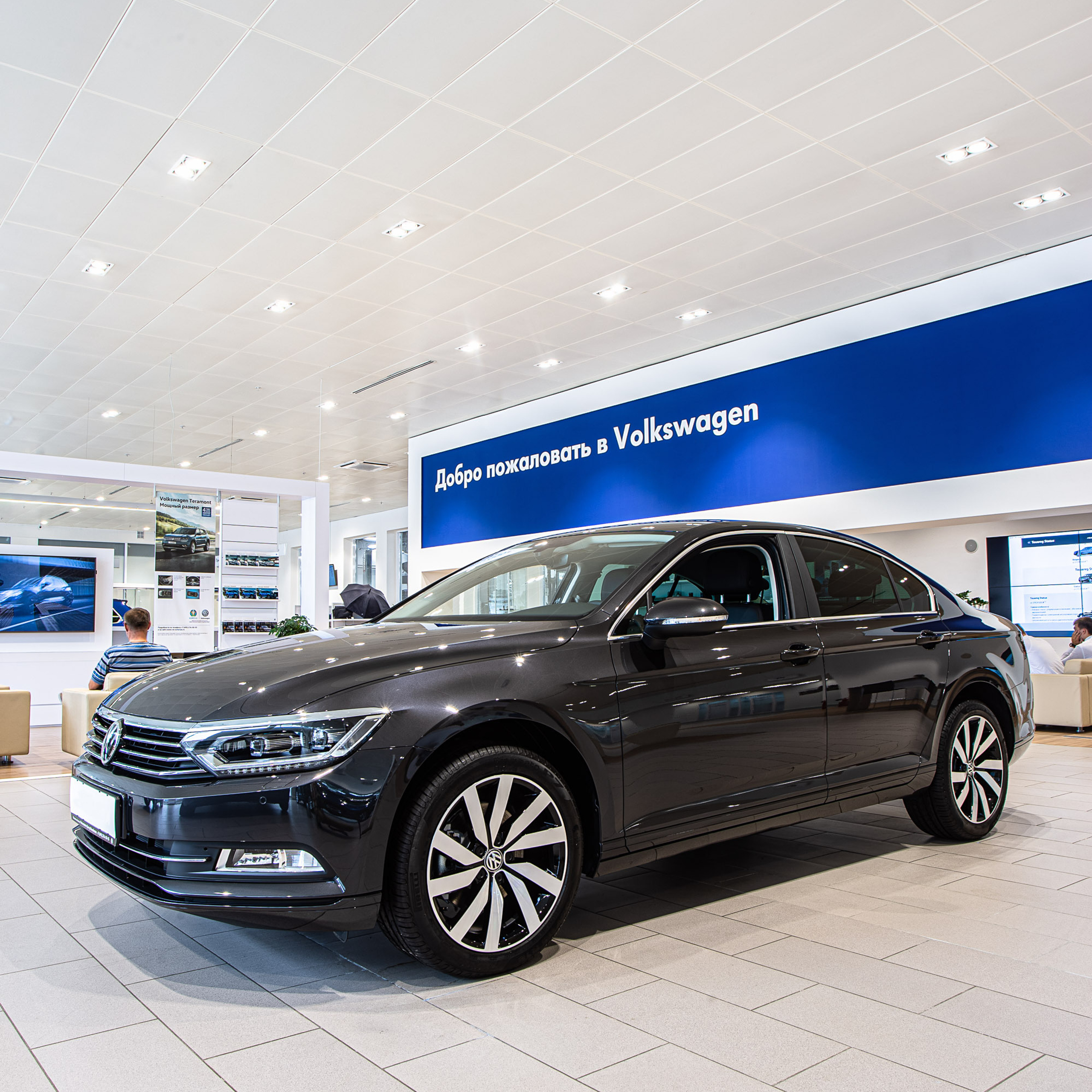 Салон VolksWagen. Видеограф Добромыслов