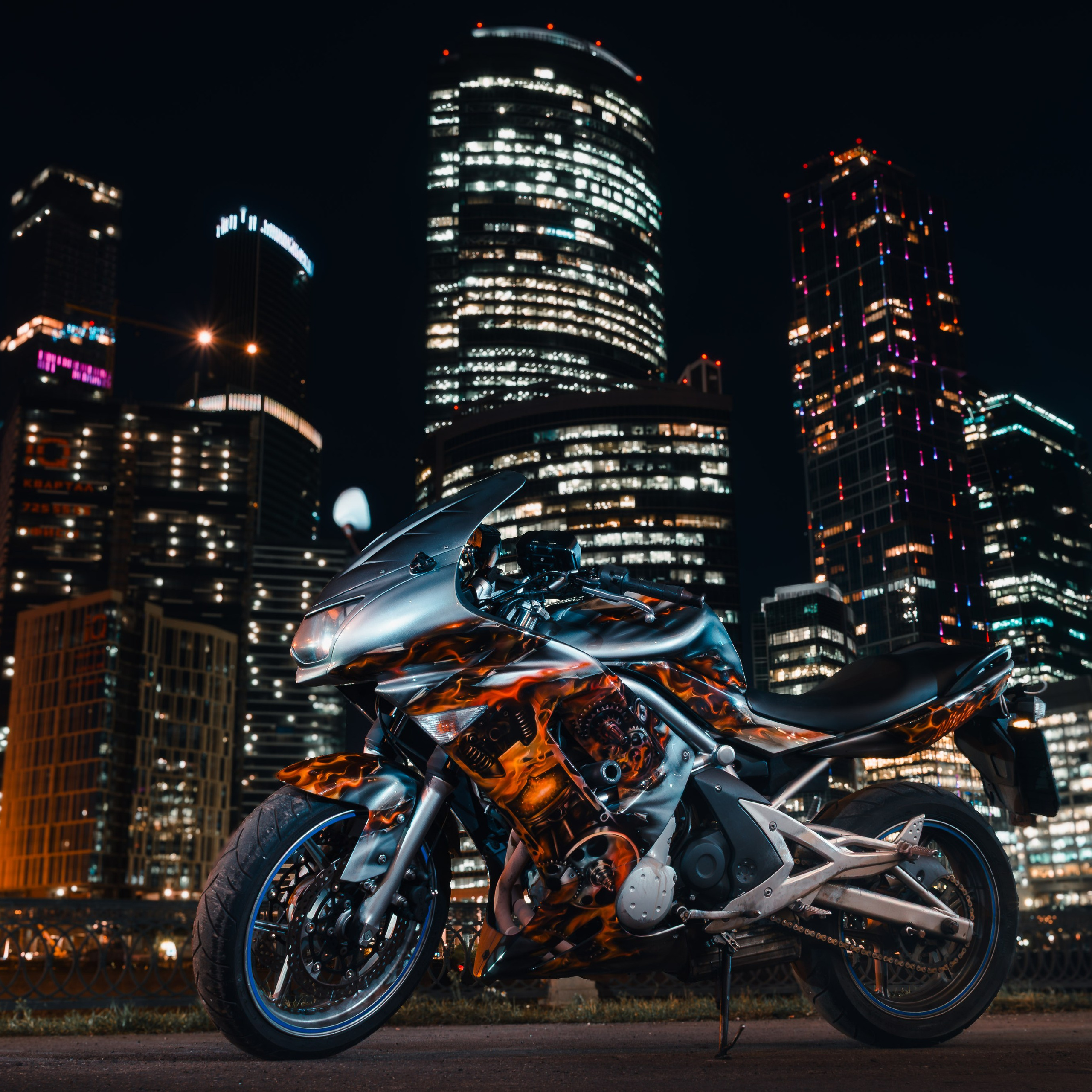 Уличные. Видеограф Добромыслов