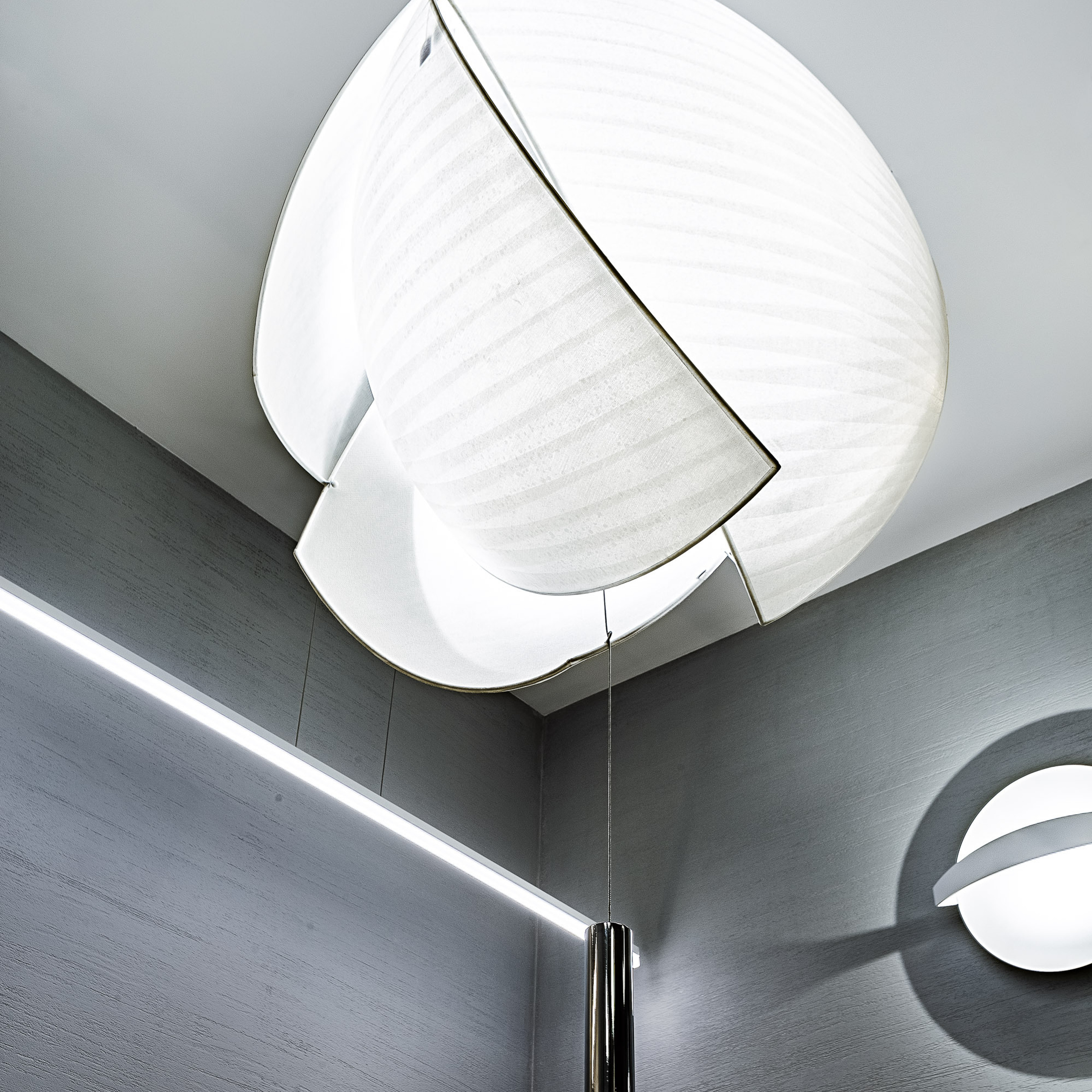 Магазин люстр и светильников испанского бренда. Видеограф Добромыслов