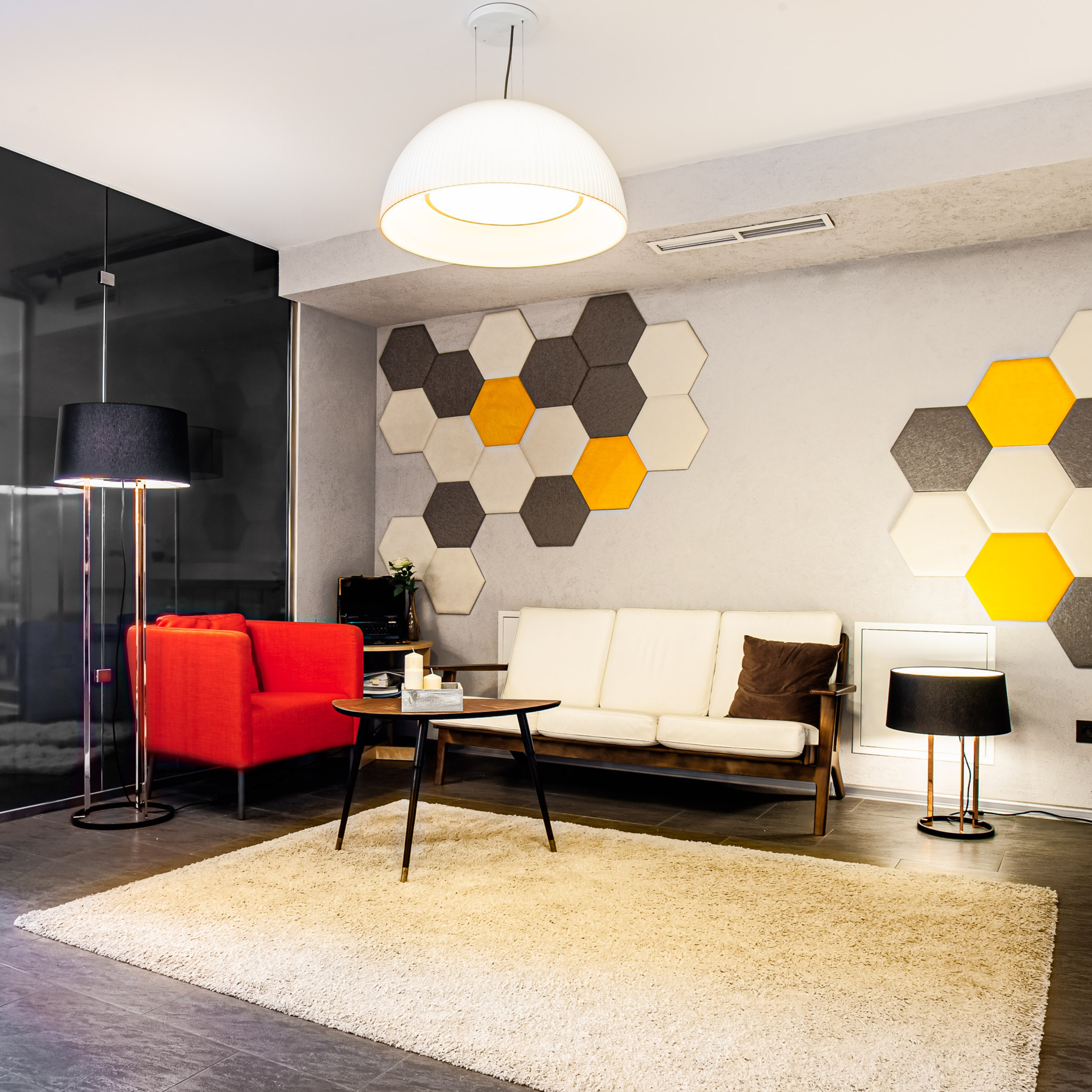 Магазин люстр и светильников испанского бренда. Видеограф Добромыслов