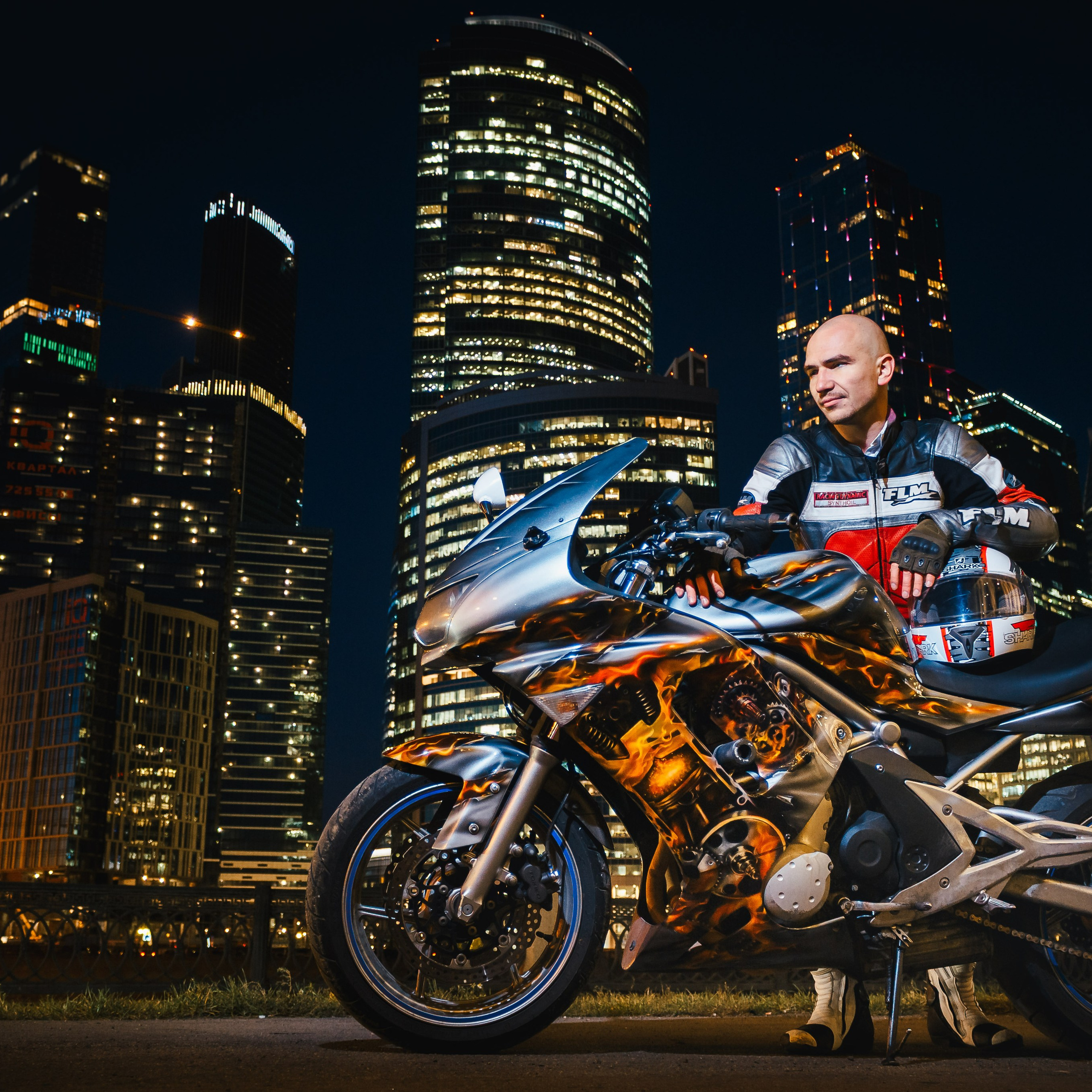 Уличные. Видеограф Добромыслов