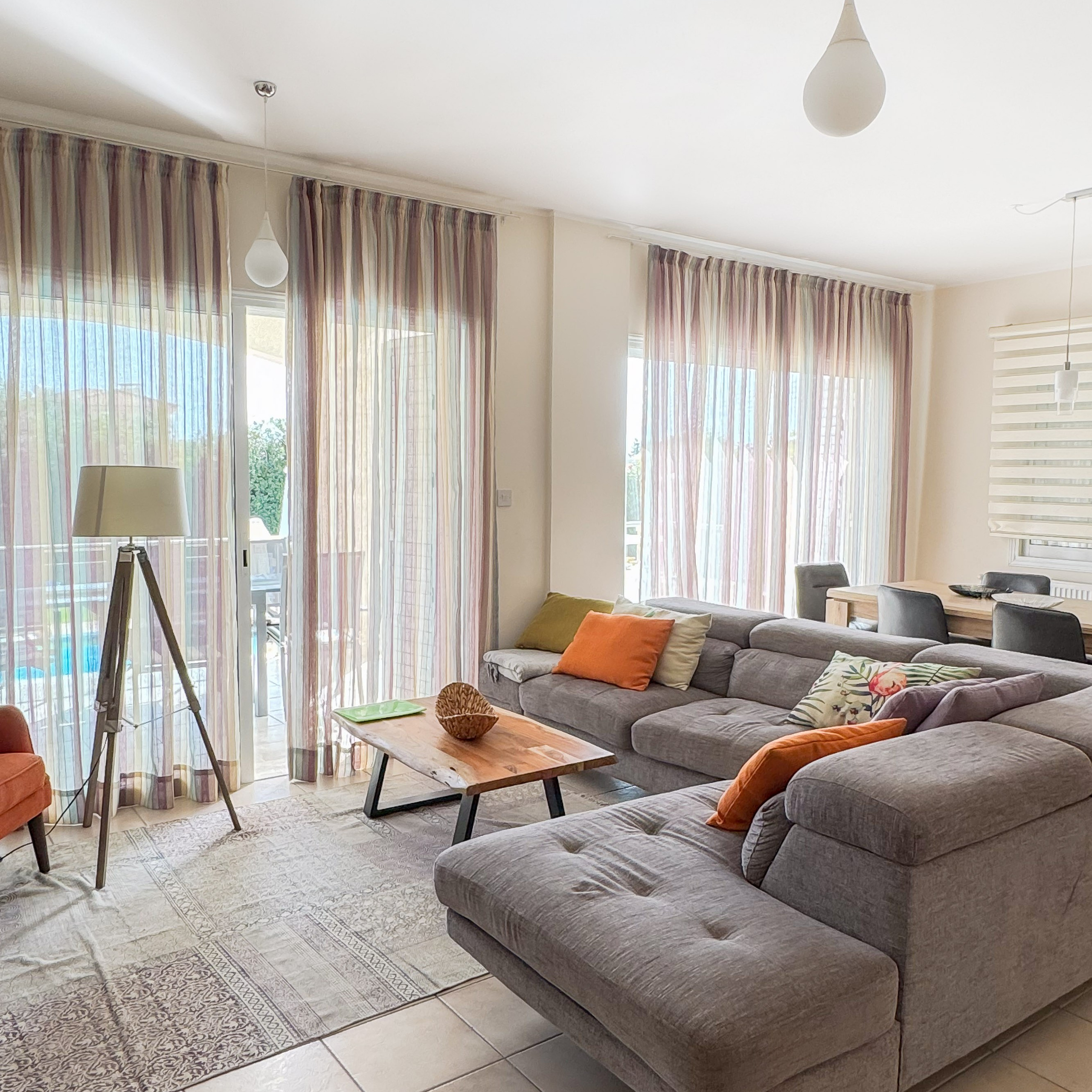 Агенство Недвижимости. Видеограф Добромыслов