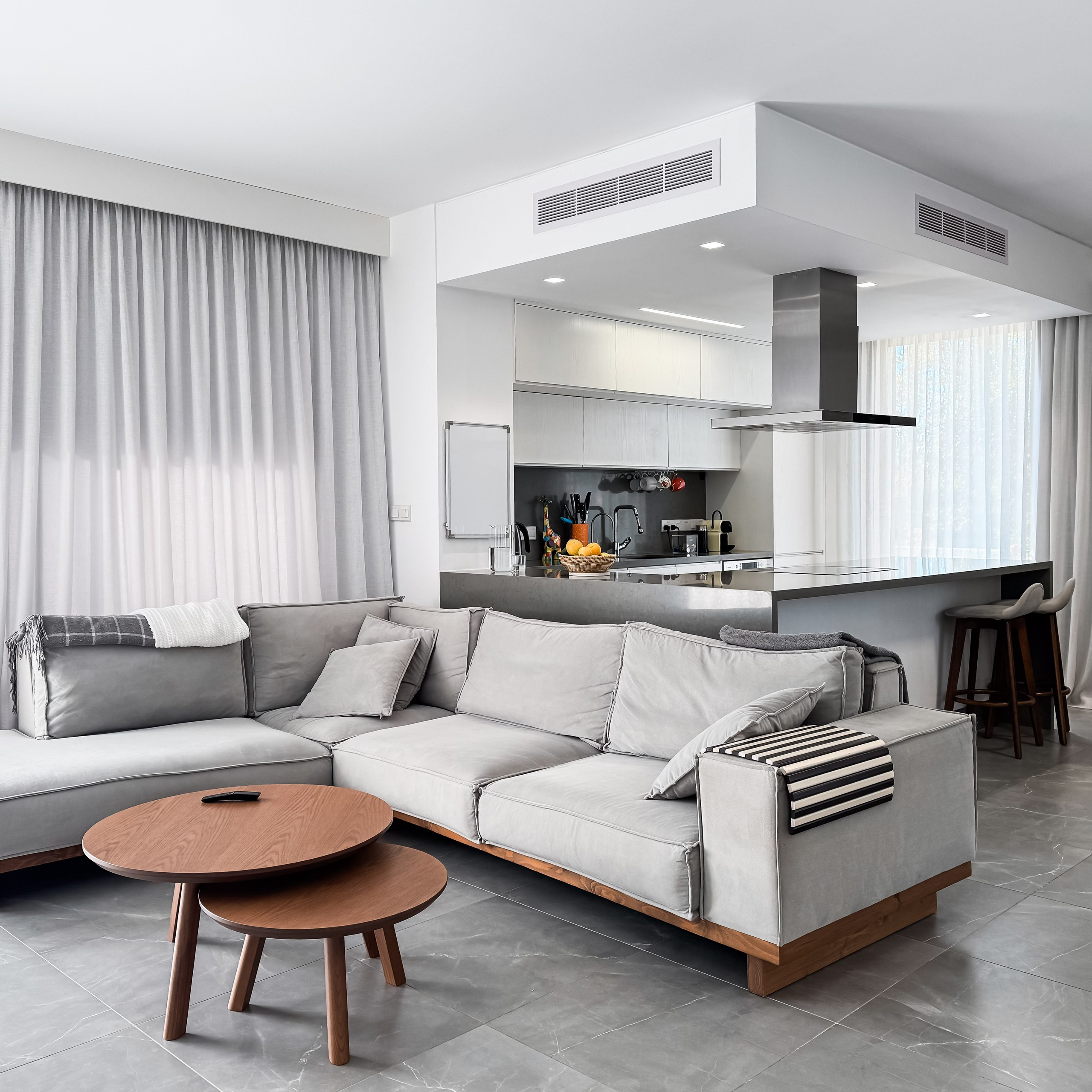 Агенство Недвижимости. Видеограф Добромыслов