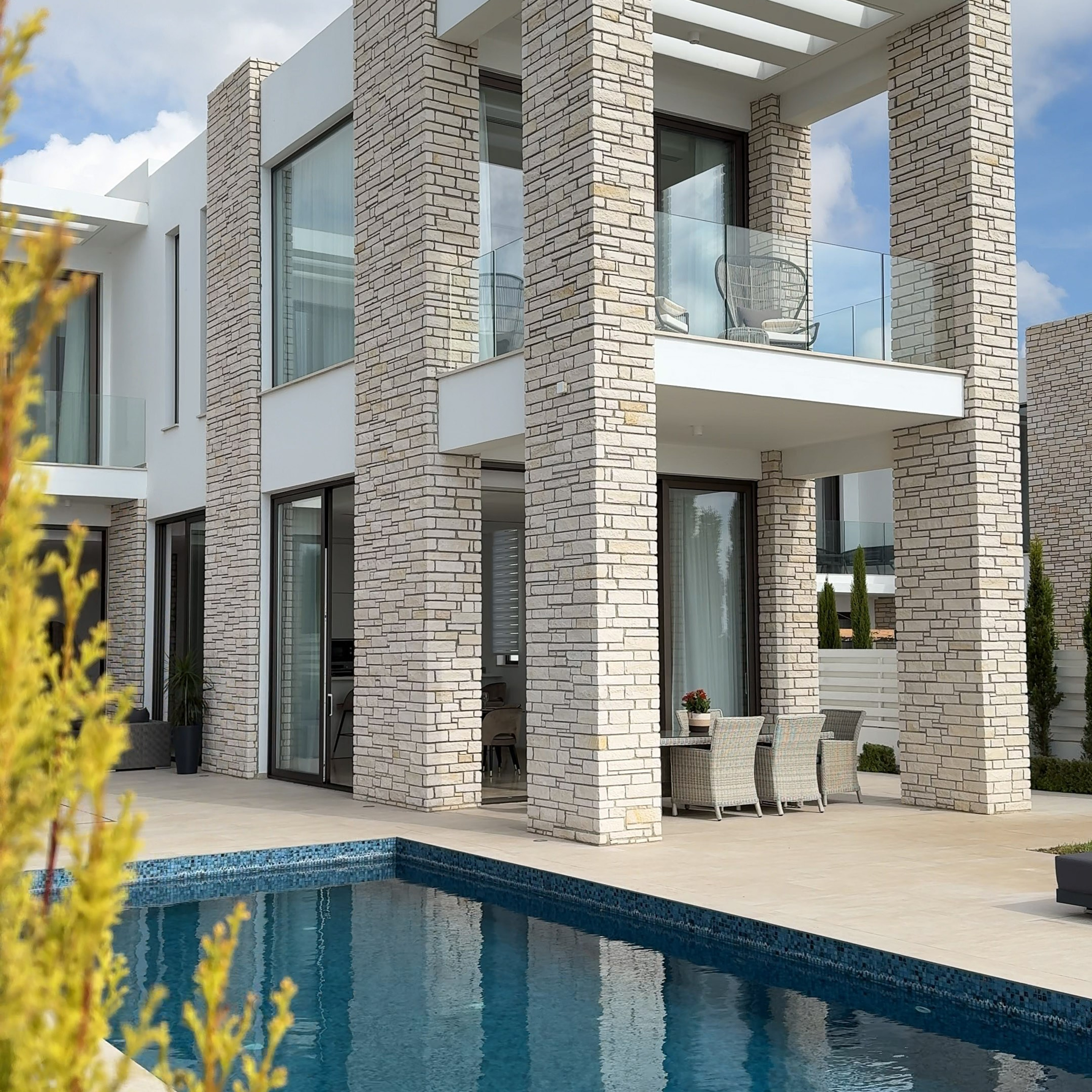 Агенство Недвижимости. Видеограф Добромыслов