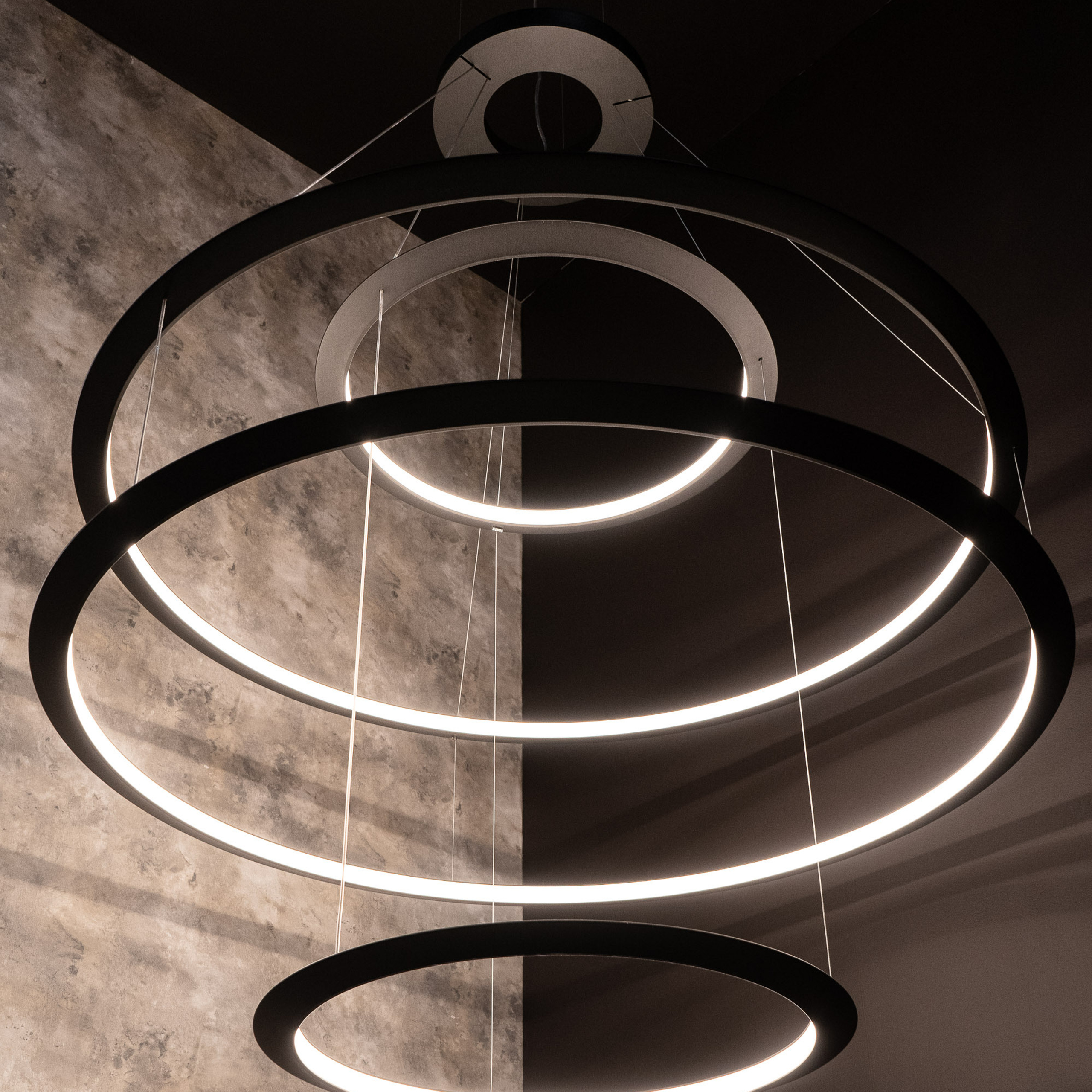 Производство светильников. Видеограф Добромыслов