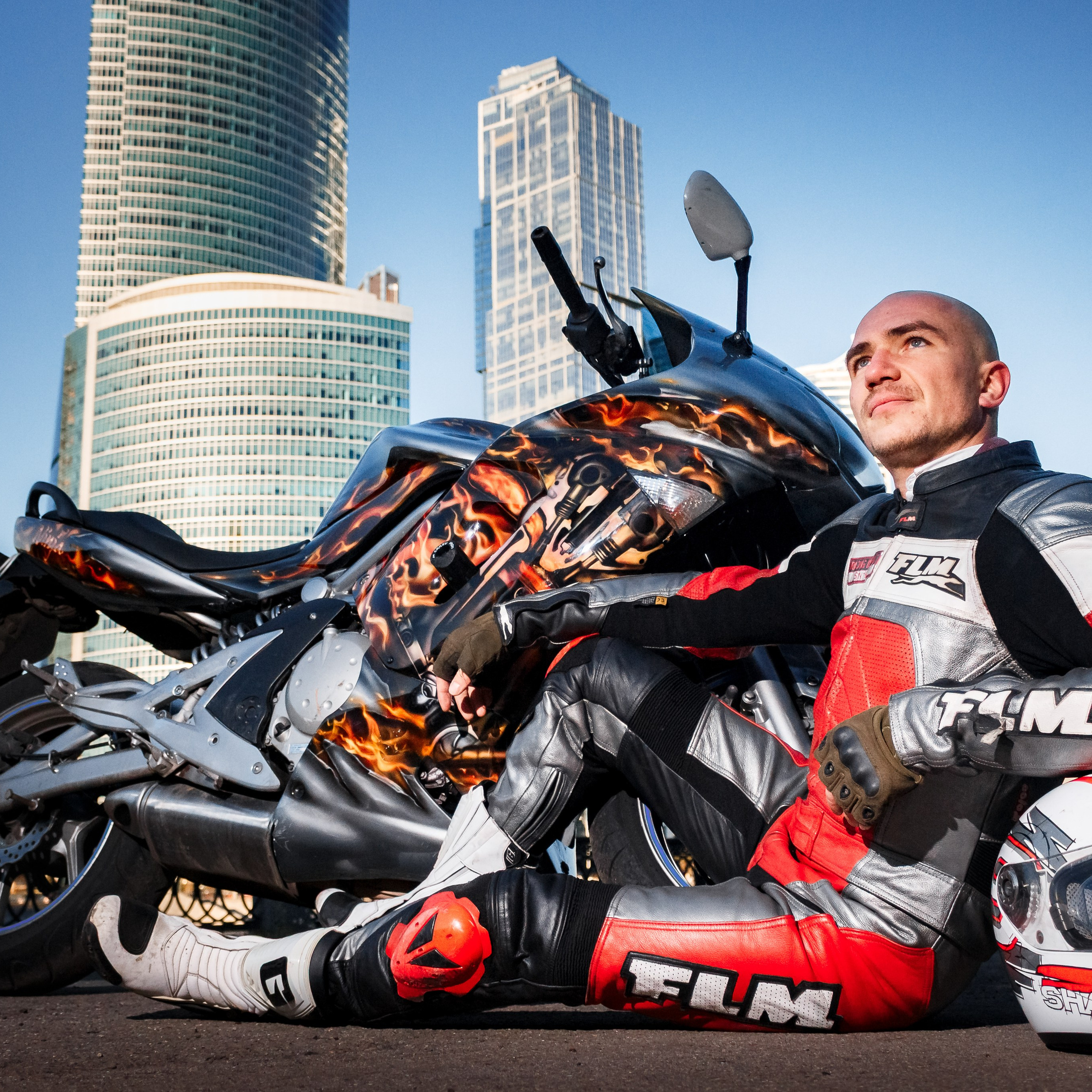 Уличные. Видеограф Добромыслов