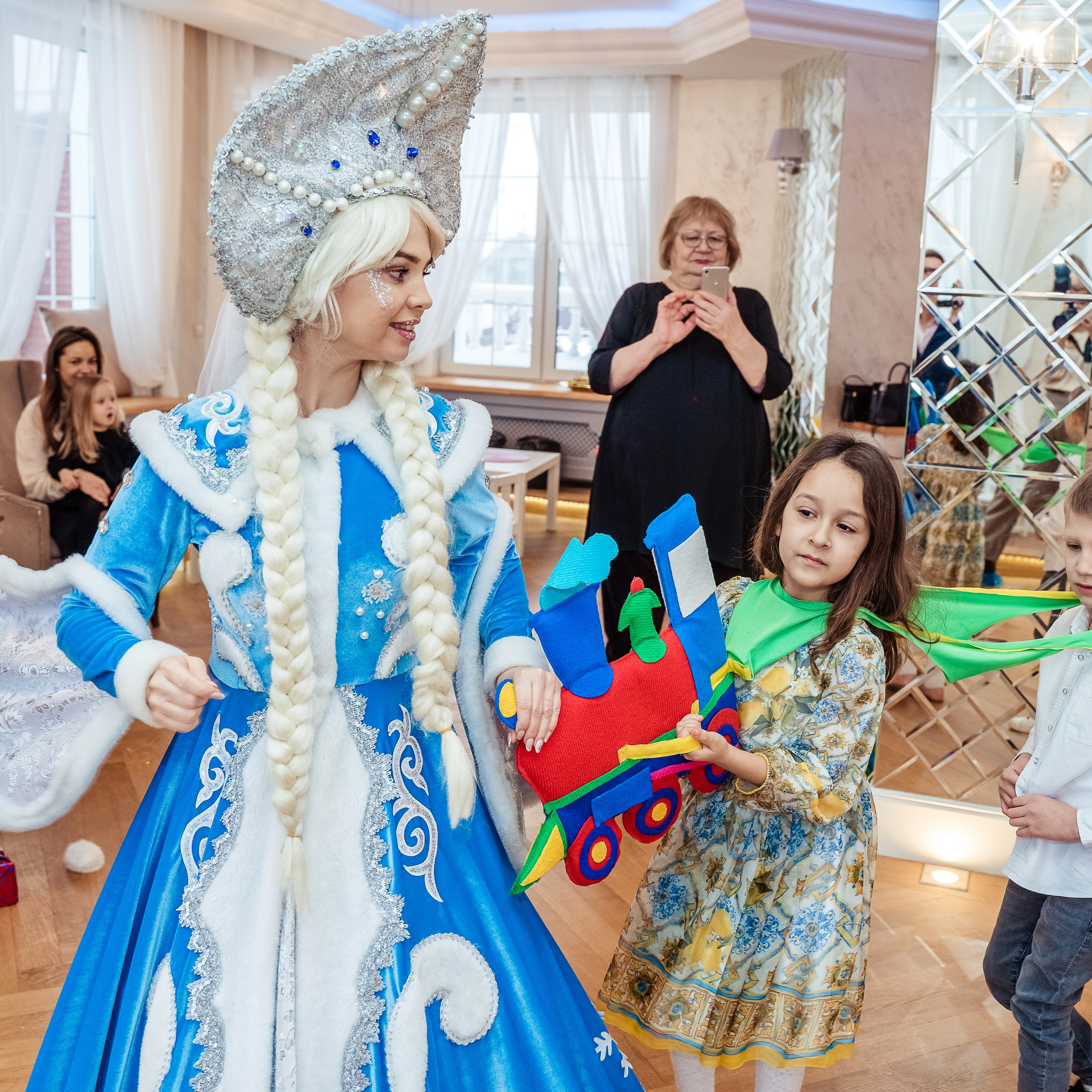 Новый год младшей группы