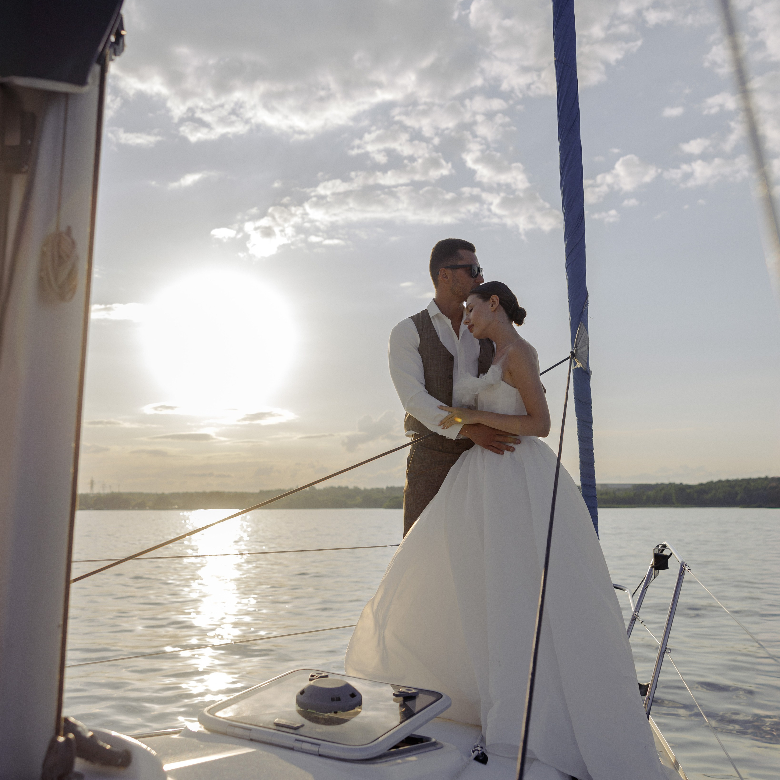 Свадебная фотосессия на яхте