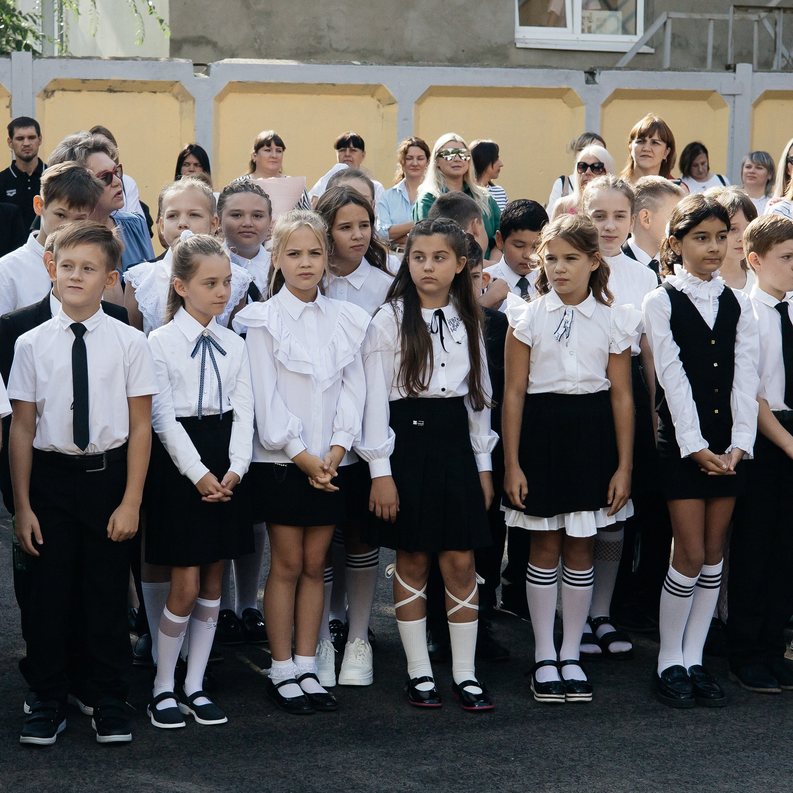 Снова в школу!. Выпускные альбомы Саратов Энгельс фотограф Титова Ирина