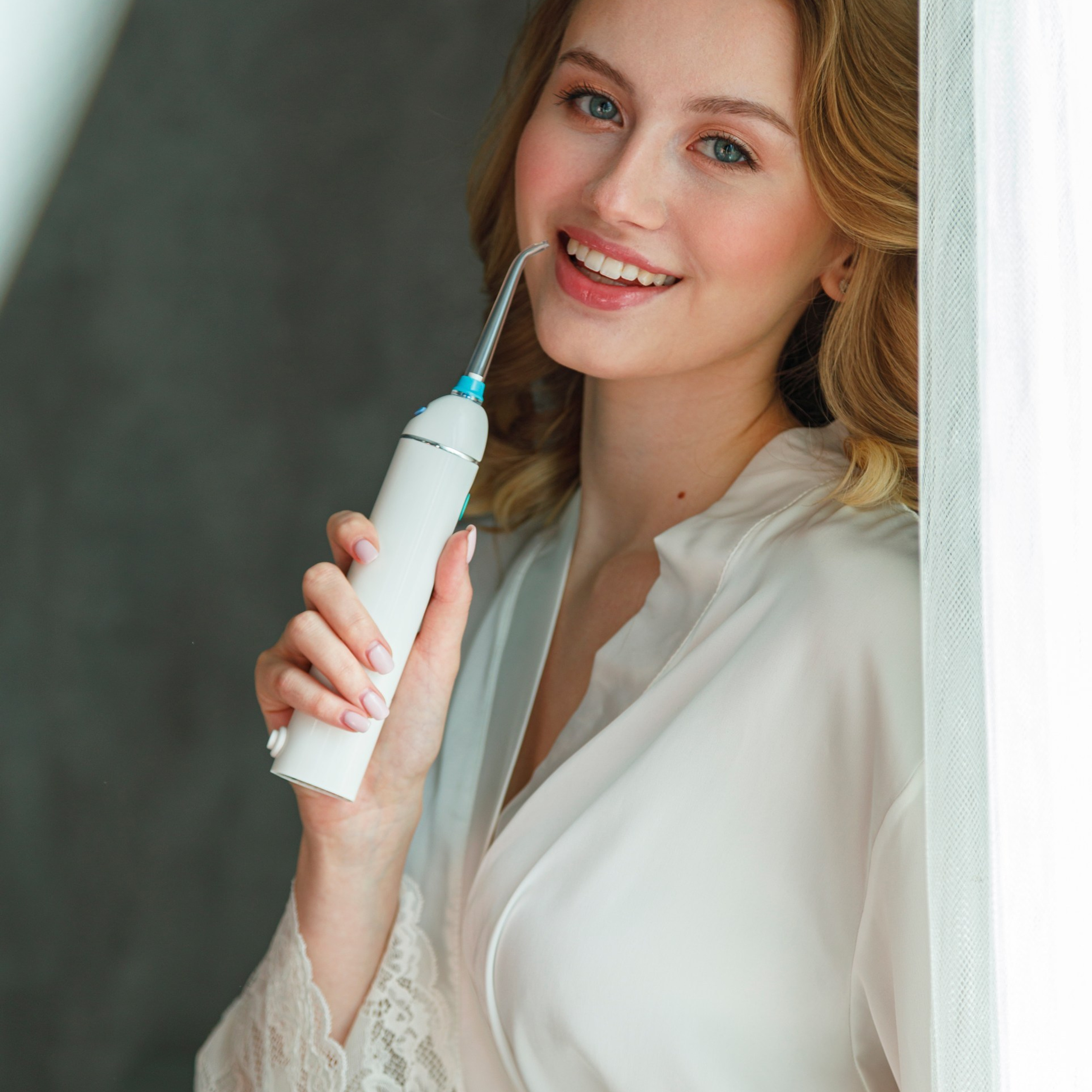 Предметная съемка с моделями. Студия коммерческой съемки ХВОЯ