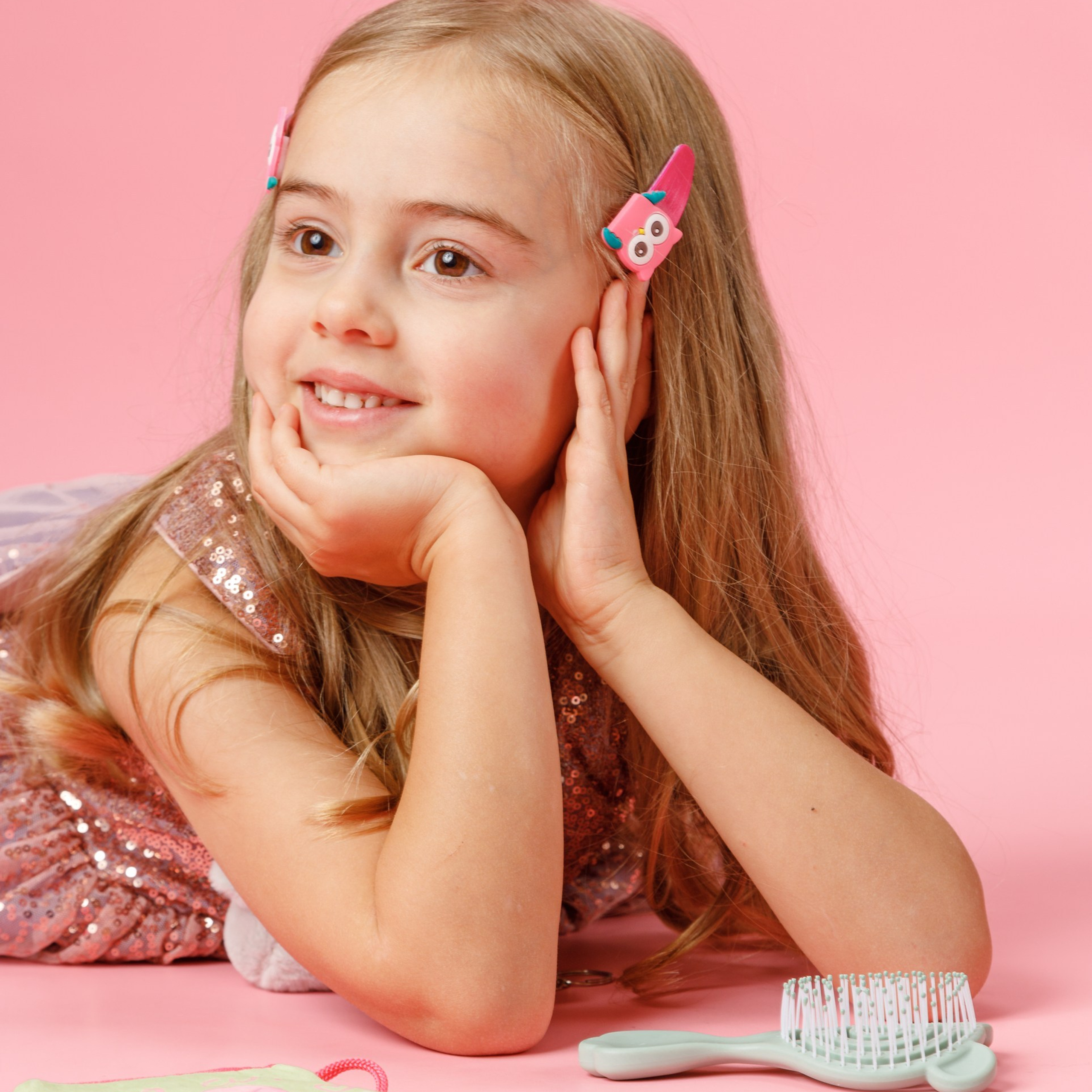 Предметная съемка с моделями. Студия коммерческой съемки ХВОЯ