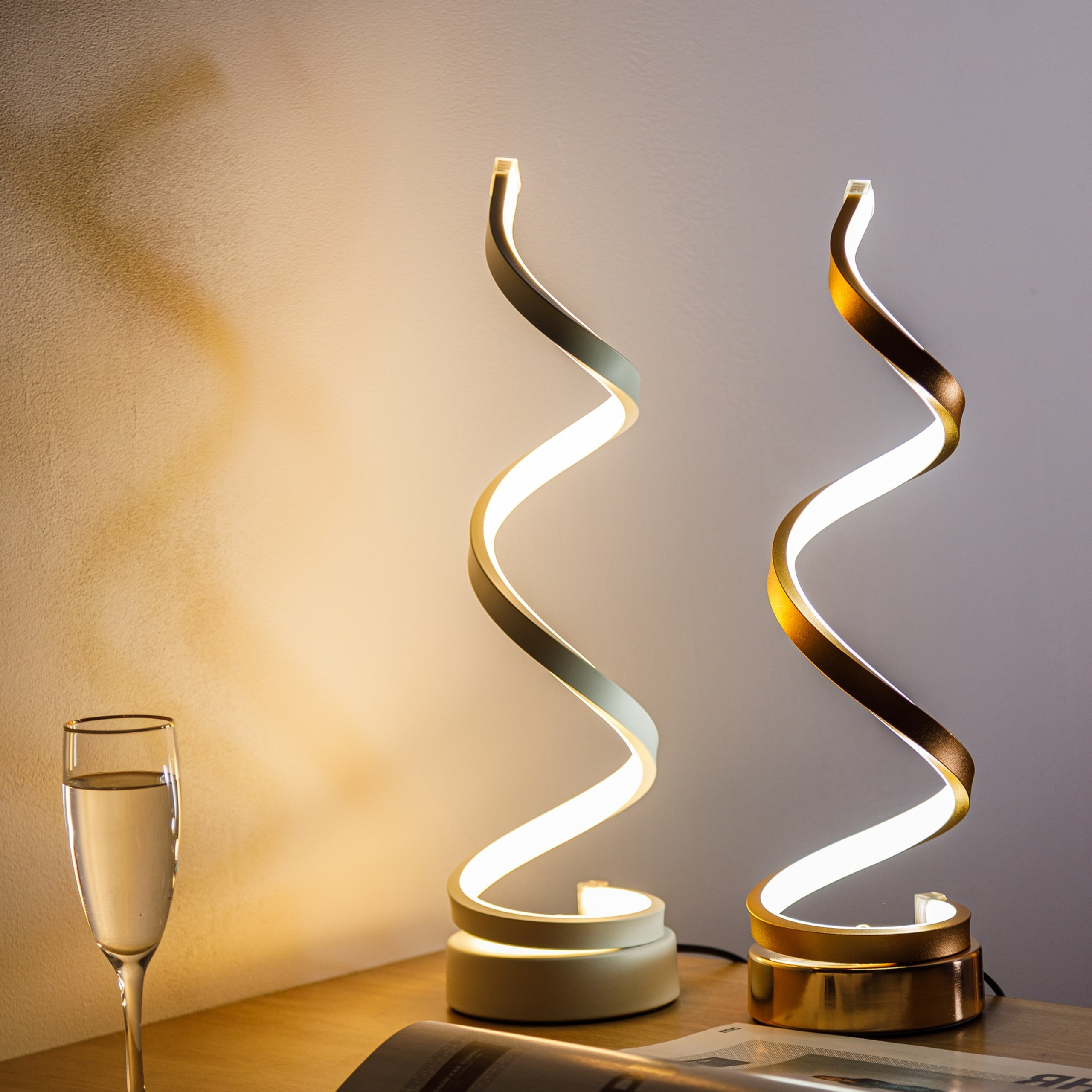 Светильники, подсвечники, свечи. Студия коммерческой съемки ХВОЯ