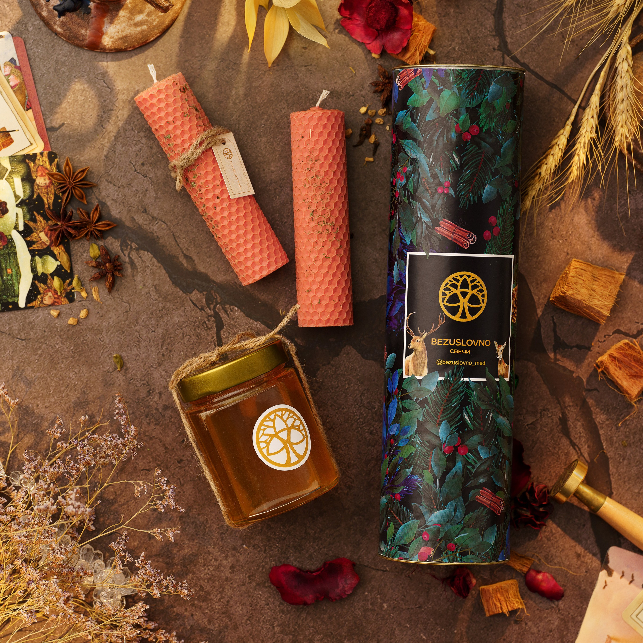 Свечи и подсвечники. Студия коммерческой съемки ХВОЯ