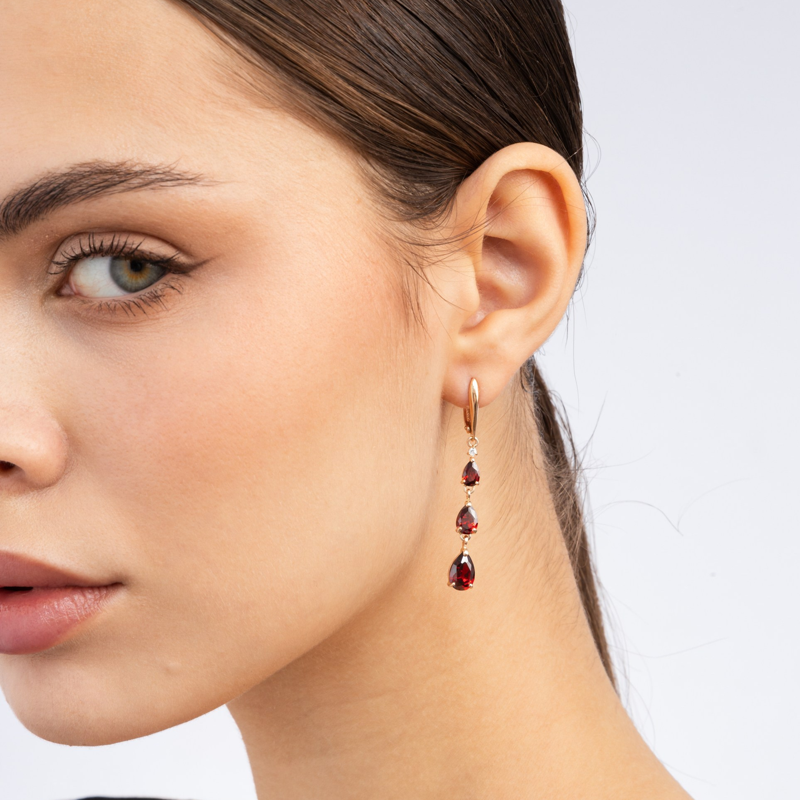 Предметная фото и видеосъемка для сайтов маркетплейсов, WB, Ozon, Яндекс Маркет и др. Студия коммерческой съемки ХВОЯ