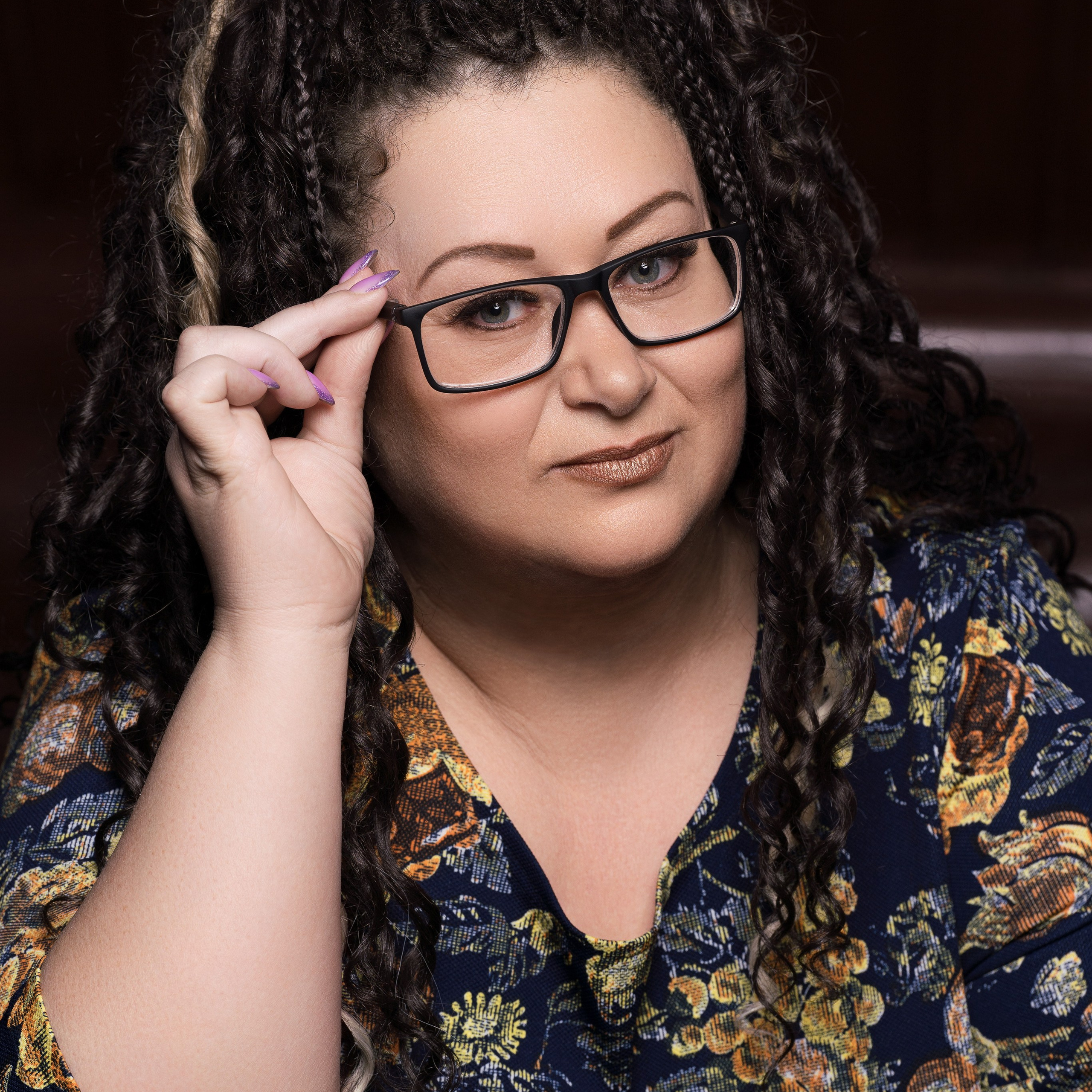 Деловая и индивидуальная фотосессия. Студия коммерческой съемки ХВОЯ