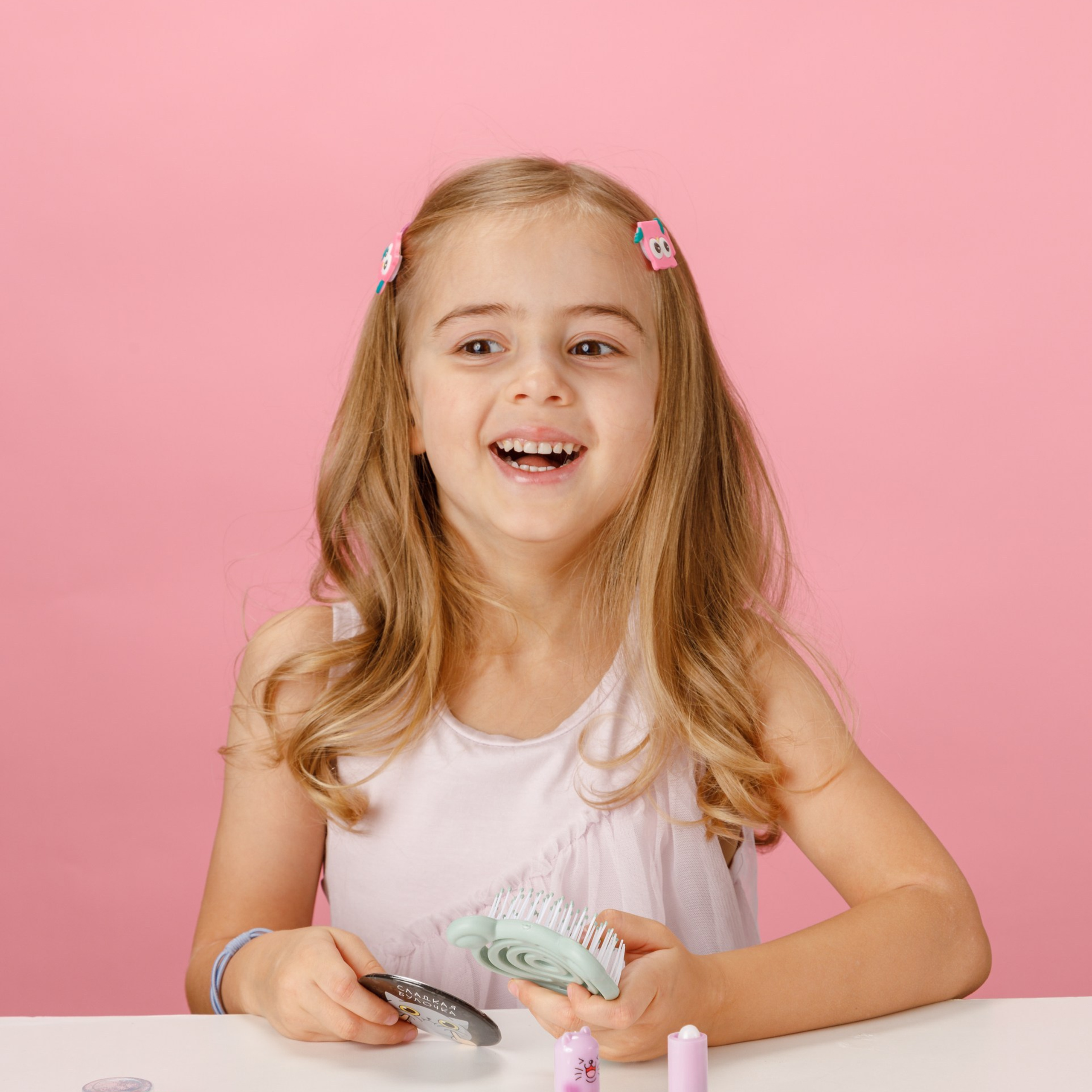 Предметная съемка с моделями. Студия коммерческой съемки ХВОЯ