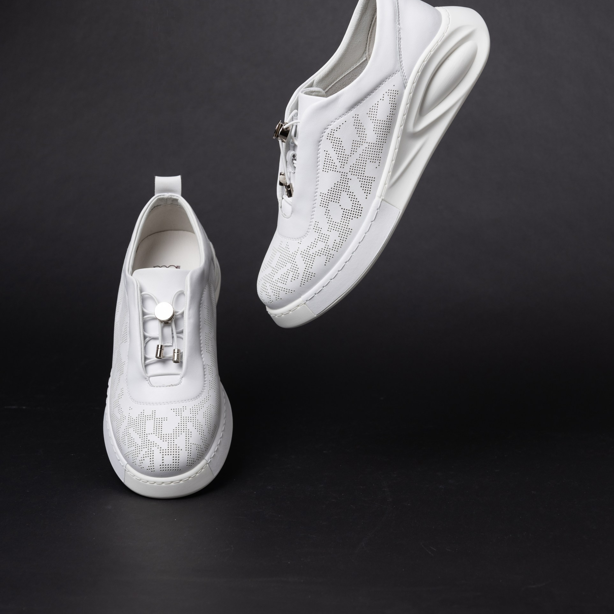 Фото с водой, дымом, левитация. Студия коммерческой съемки ХВОЯ