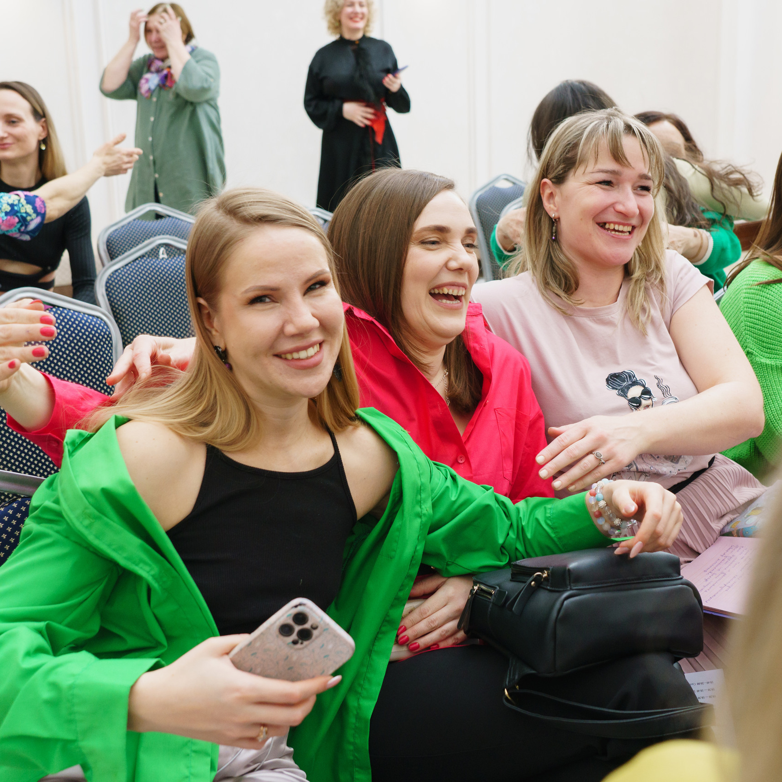 Сообщество Код публичности. Студия коммерческой съемки ХВОЯ