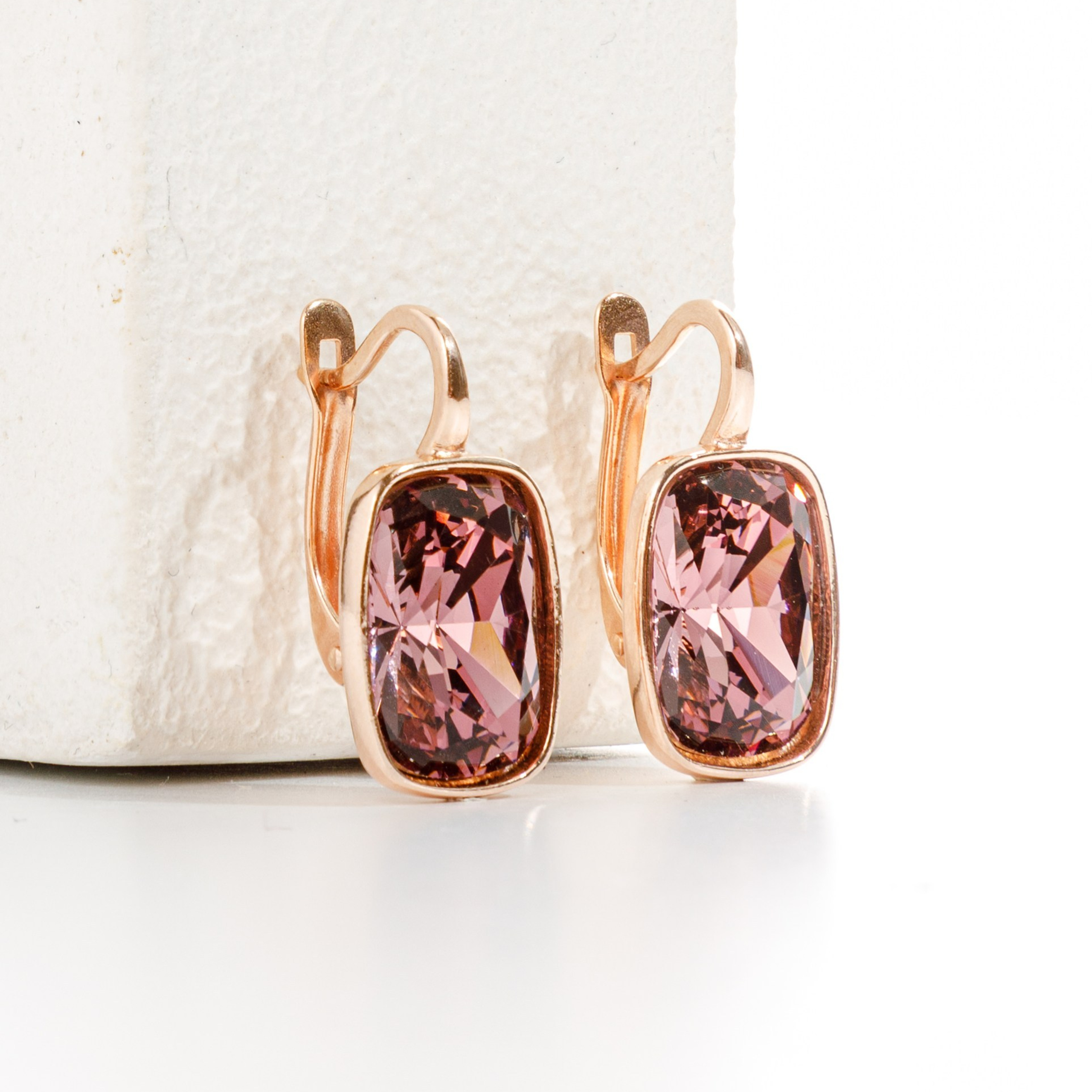 Предметная съемка бижутерии, часов и ювелирных изделий для  каталога, сайта, маркетплейсов. Студия коммерческой съемки ХВОЯ