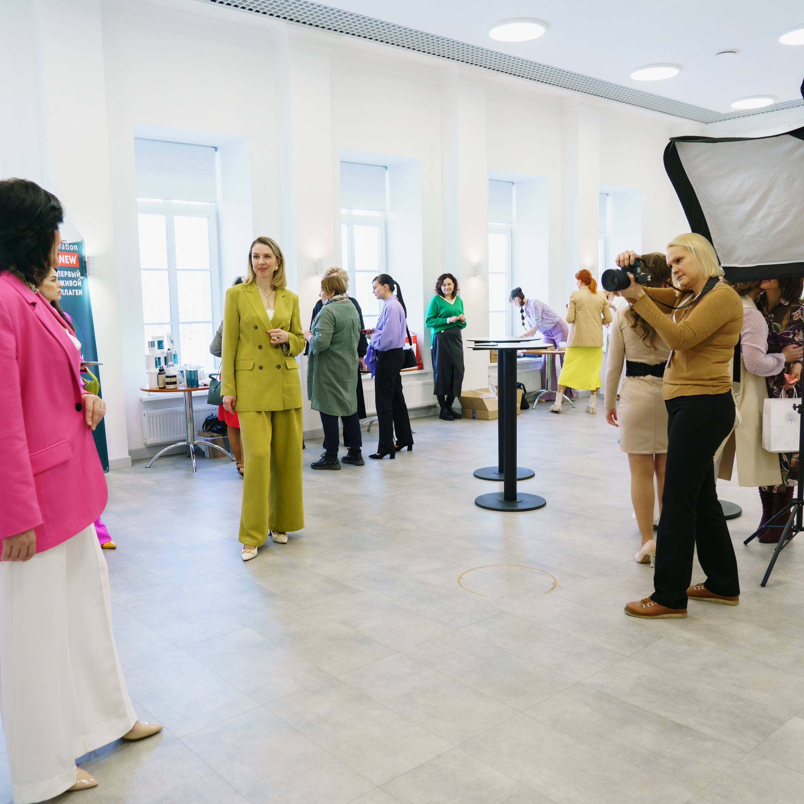 Сообщество Код публичности. Студия коммерческой съемки ХВОЯ