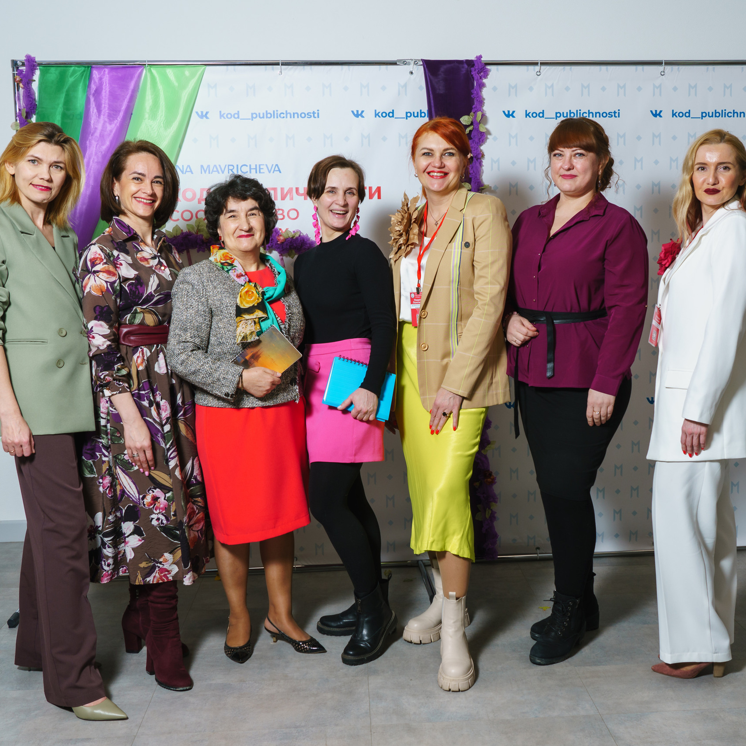 Сообщество Код публичности. Студия коммерческой съемки ХВОЯ