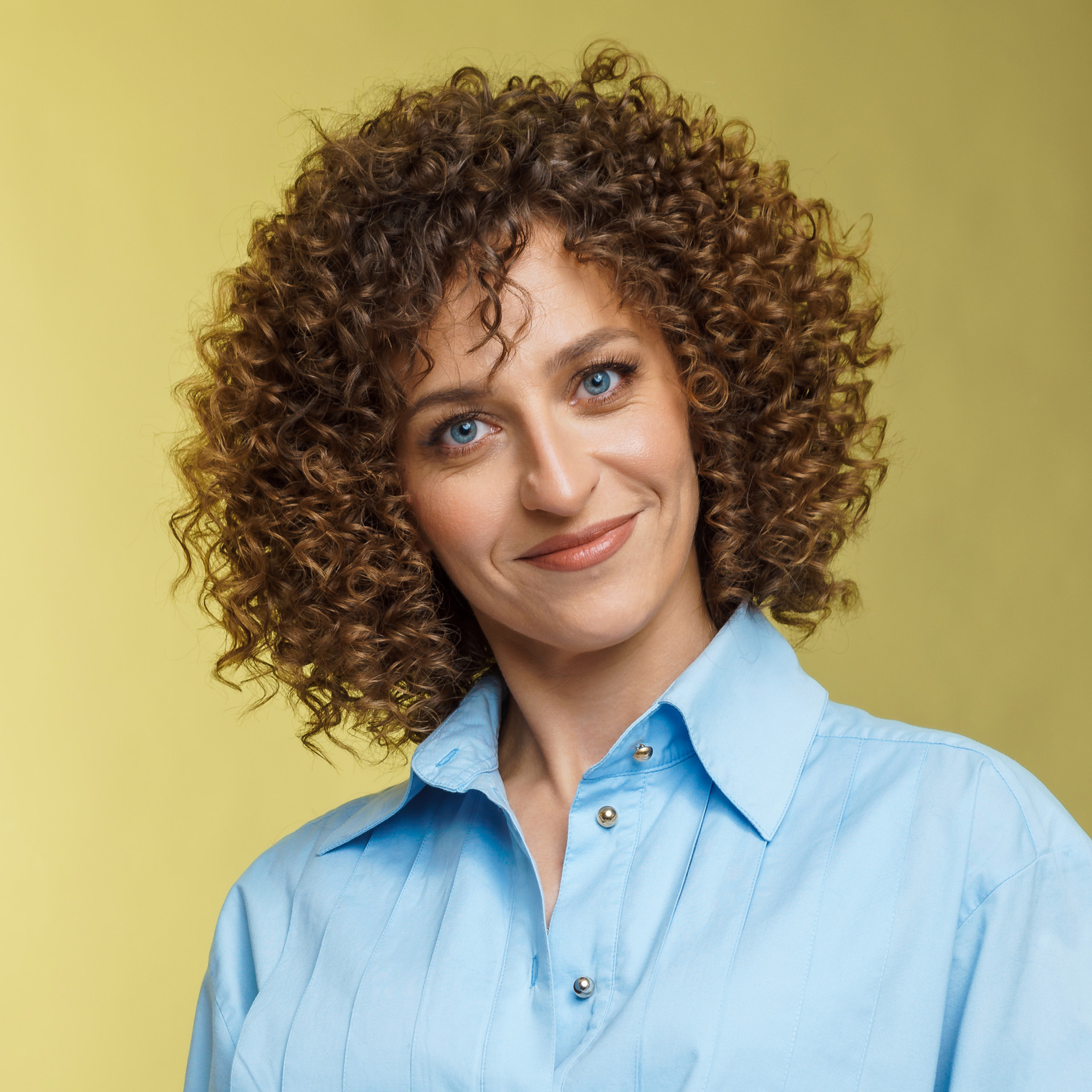 Деловая и индивидуальная фотосессия. Студия коммерческой съемки ХВОЯ