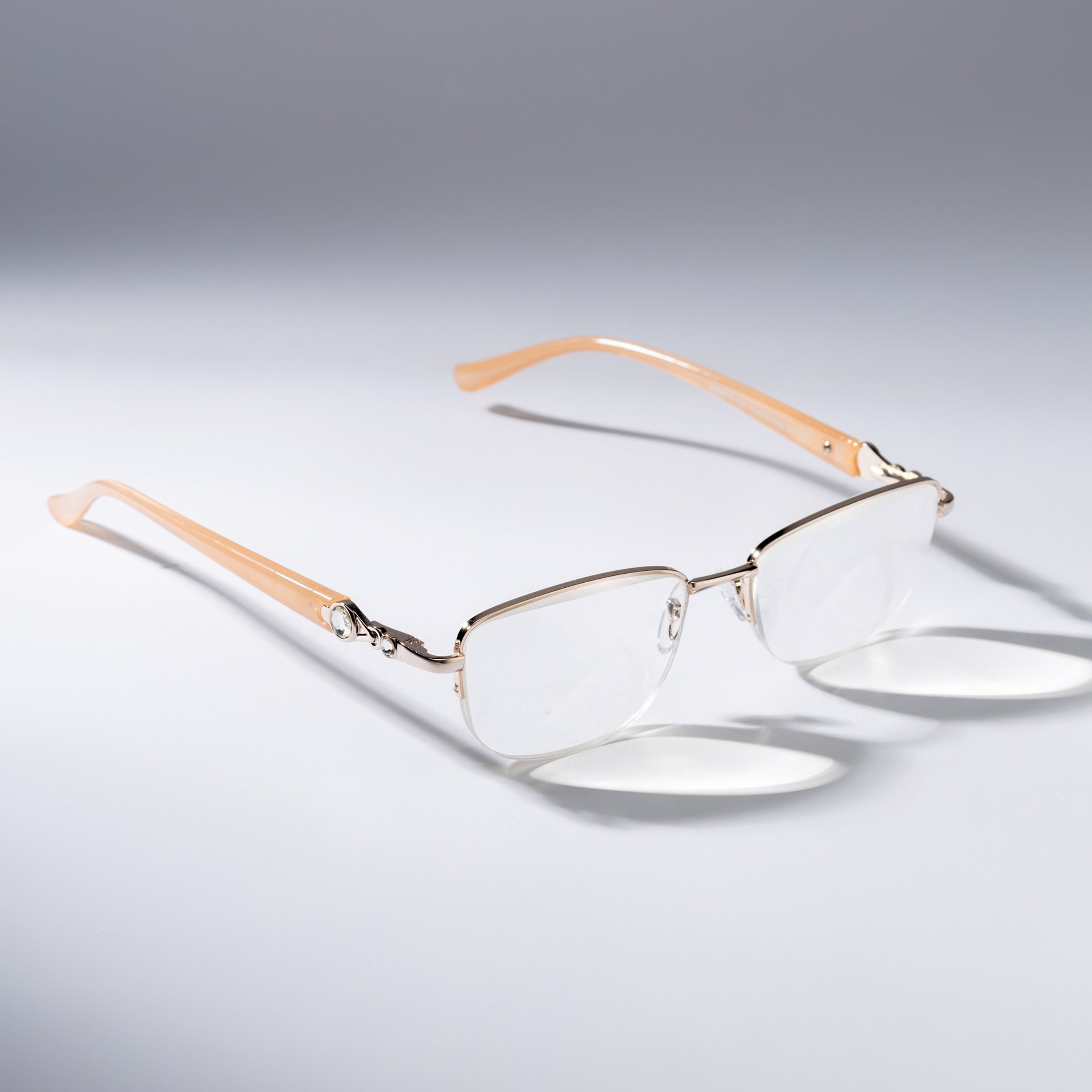 Предметная фото и видеосъемка для сайтов маркетплейсов, WB, Ozon, Яндекс Маркет и др. Студия коммерческой съемки ХВОЯ