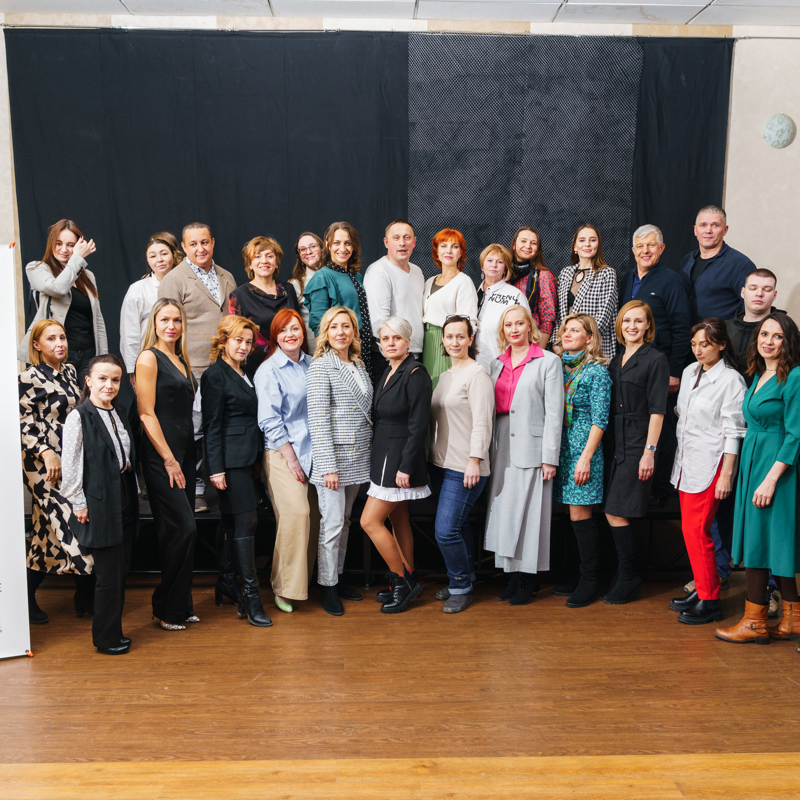 Связи «Нетворкинг». Студия коммерческой съемки ХВОЯ