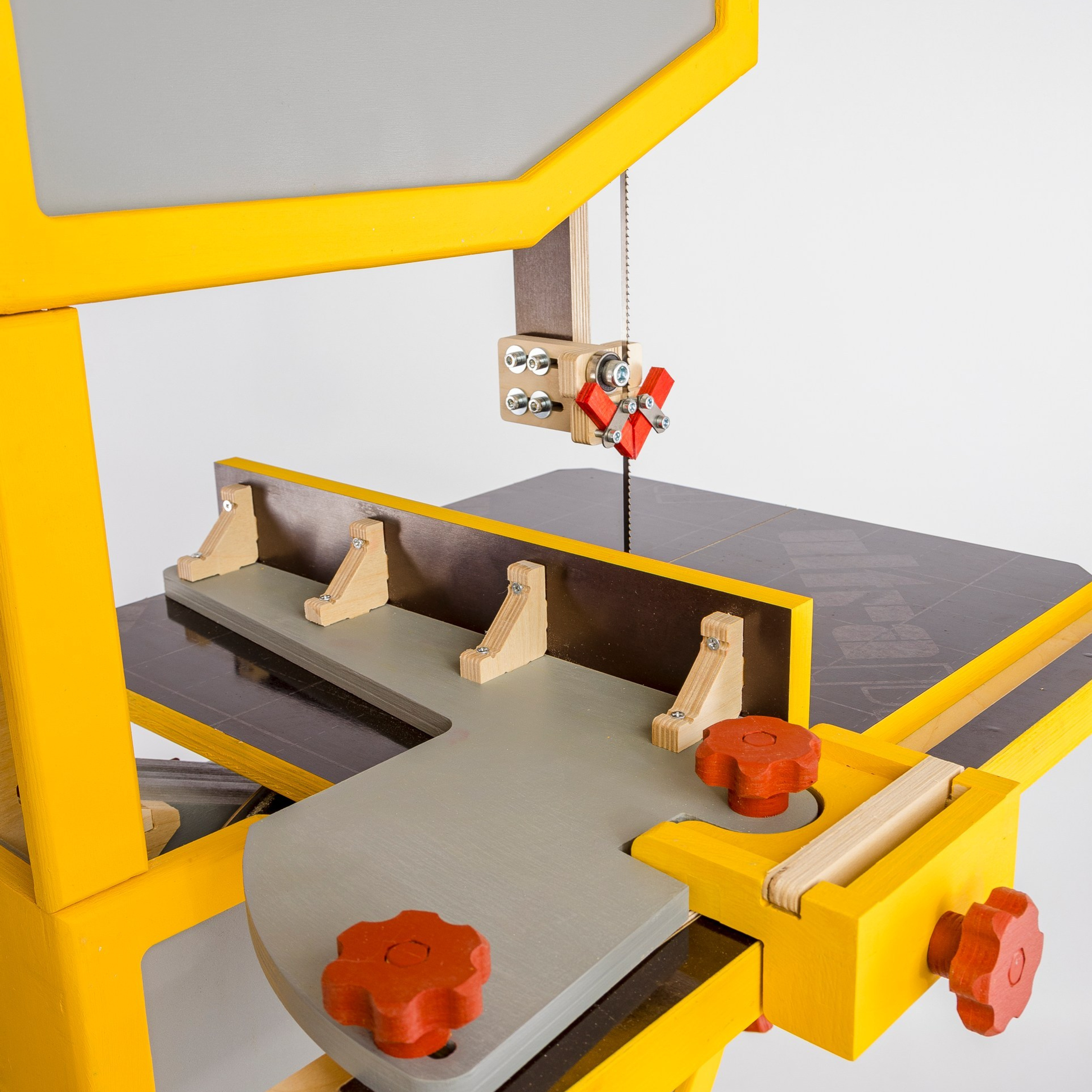 Производственные изделия. Студия коммерческой съемки ХВОЯ