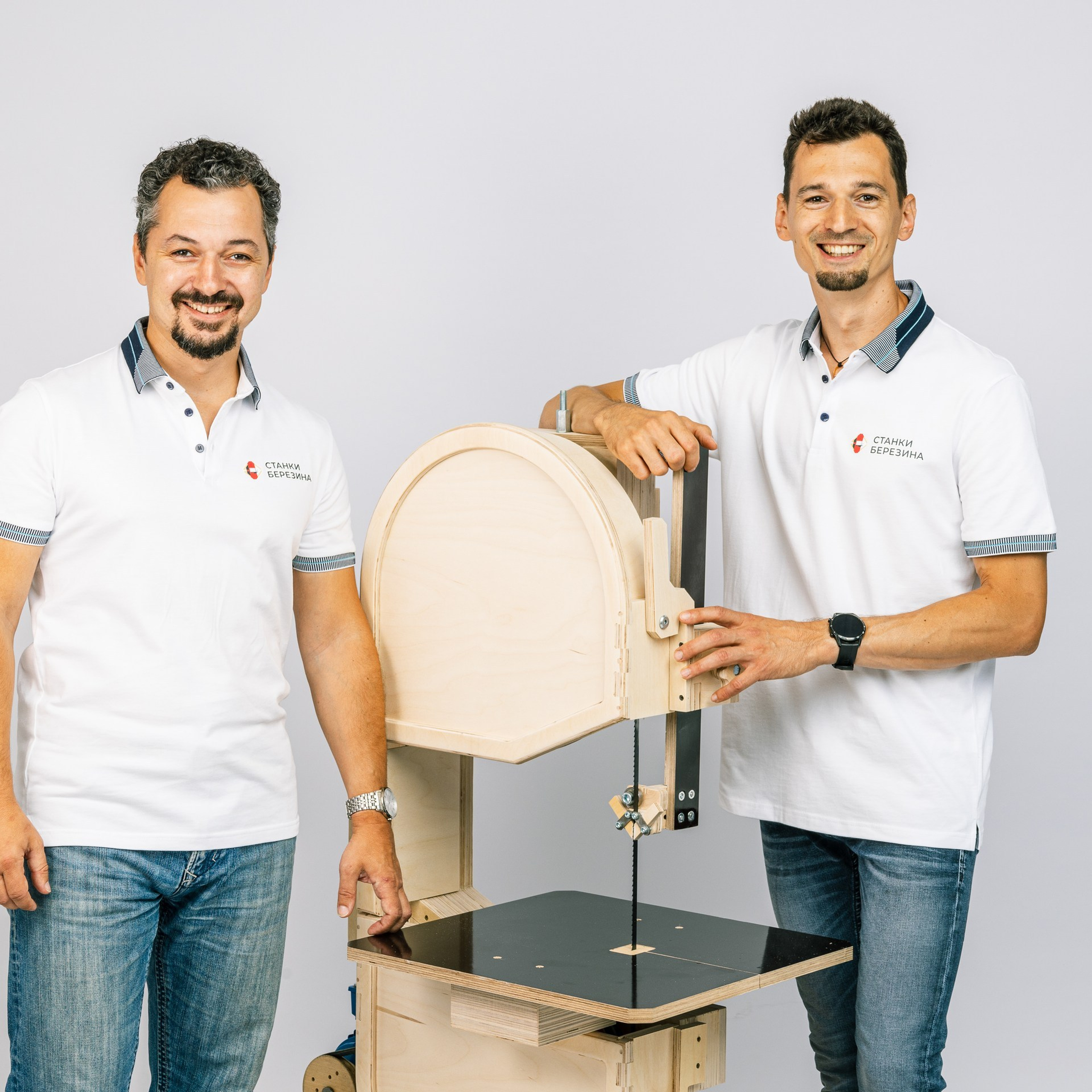 Деловая и индивидуальная фотосессия. Студия коммерческой съемки ХВОЯ