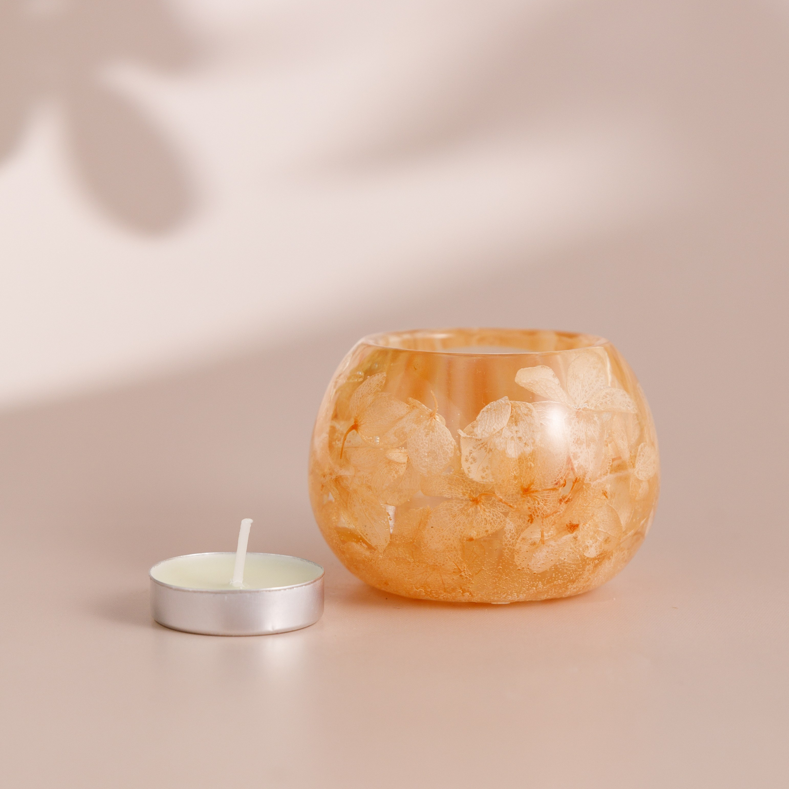 Светильники, подсвечники, свечи. Студия коммерческой съемки ХВОЯ