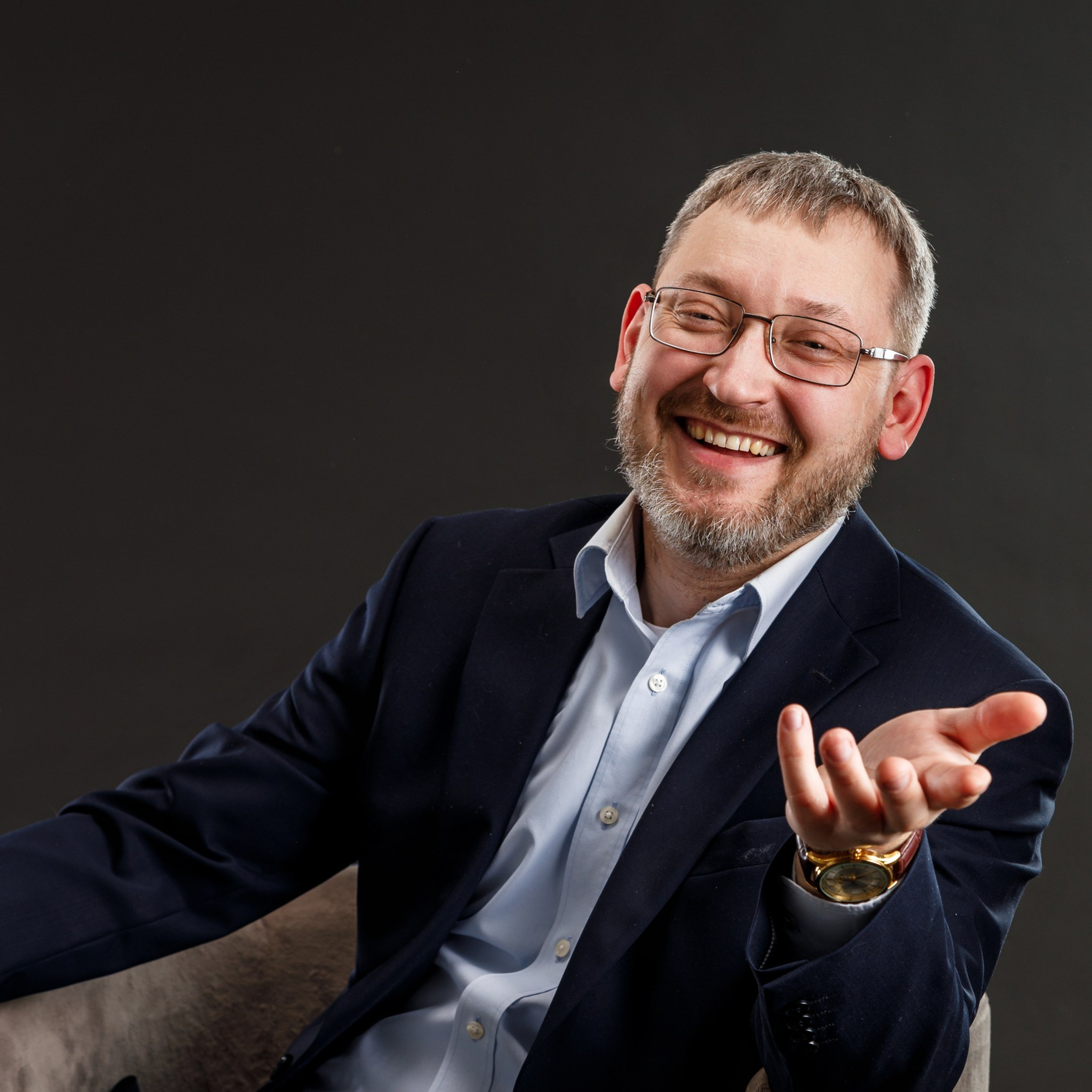 Деловая и индивидуальная фотосессия. Студия коммерческой съемки ХВОЯ