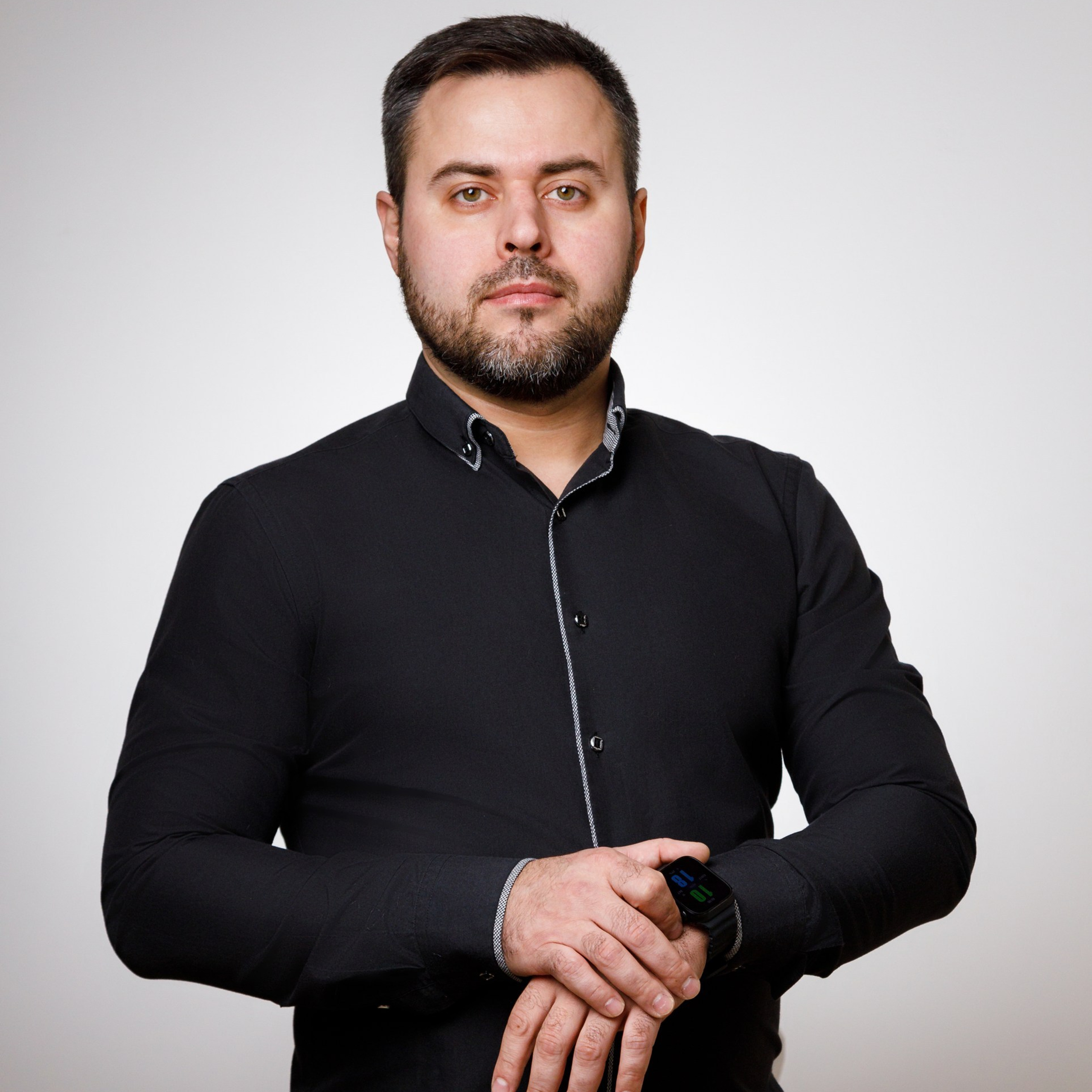 Деловая и индивидуальная фотосессия. Студия коммерческой съемки ХВОЯ