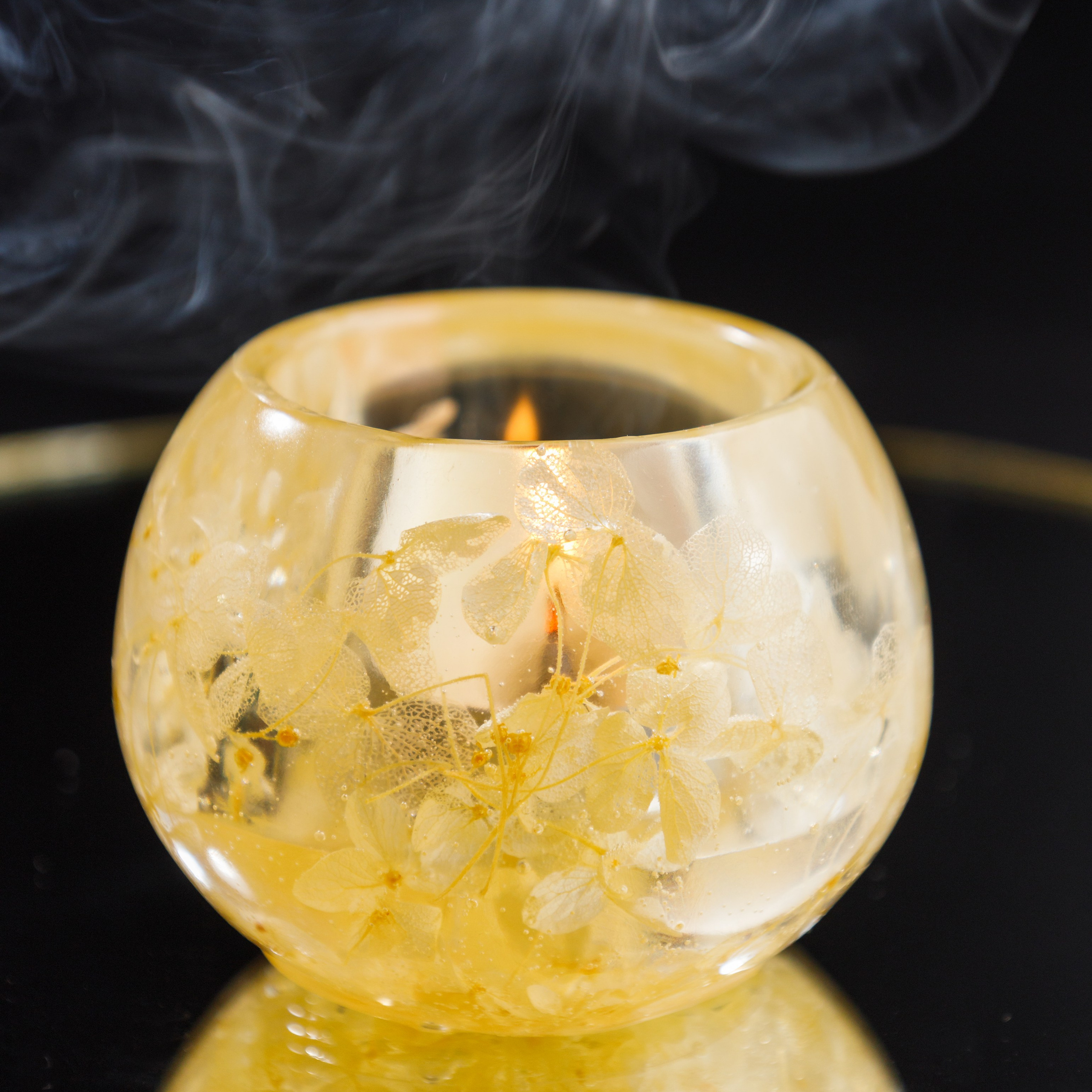 Свечи и подсвечники. Студия коммерческой съемки ХВОЯ