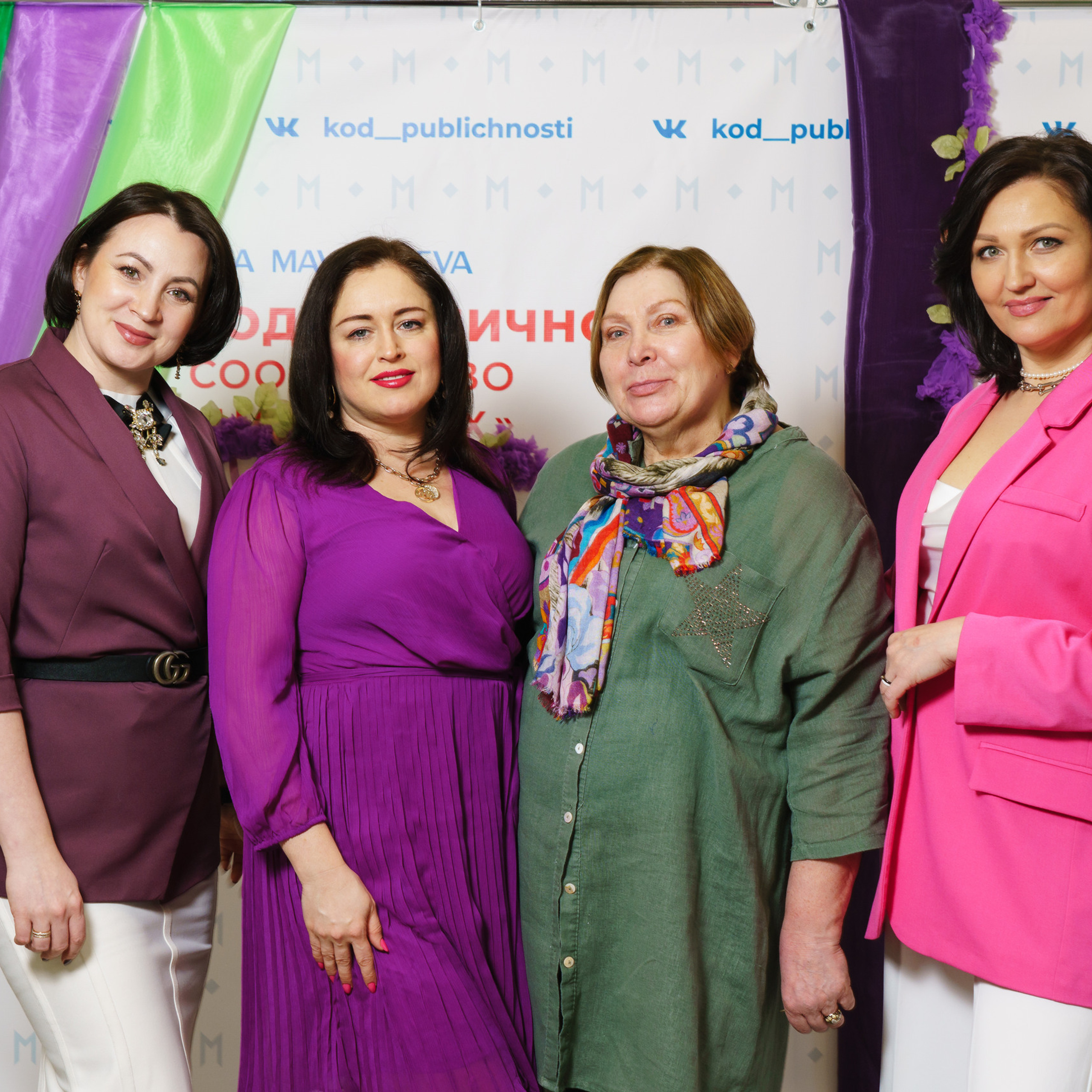 Сообщество Код публичности. Студия коммерческой съемки ХВОЯ