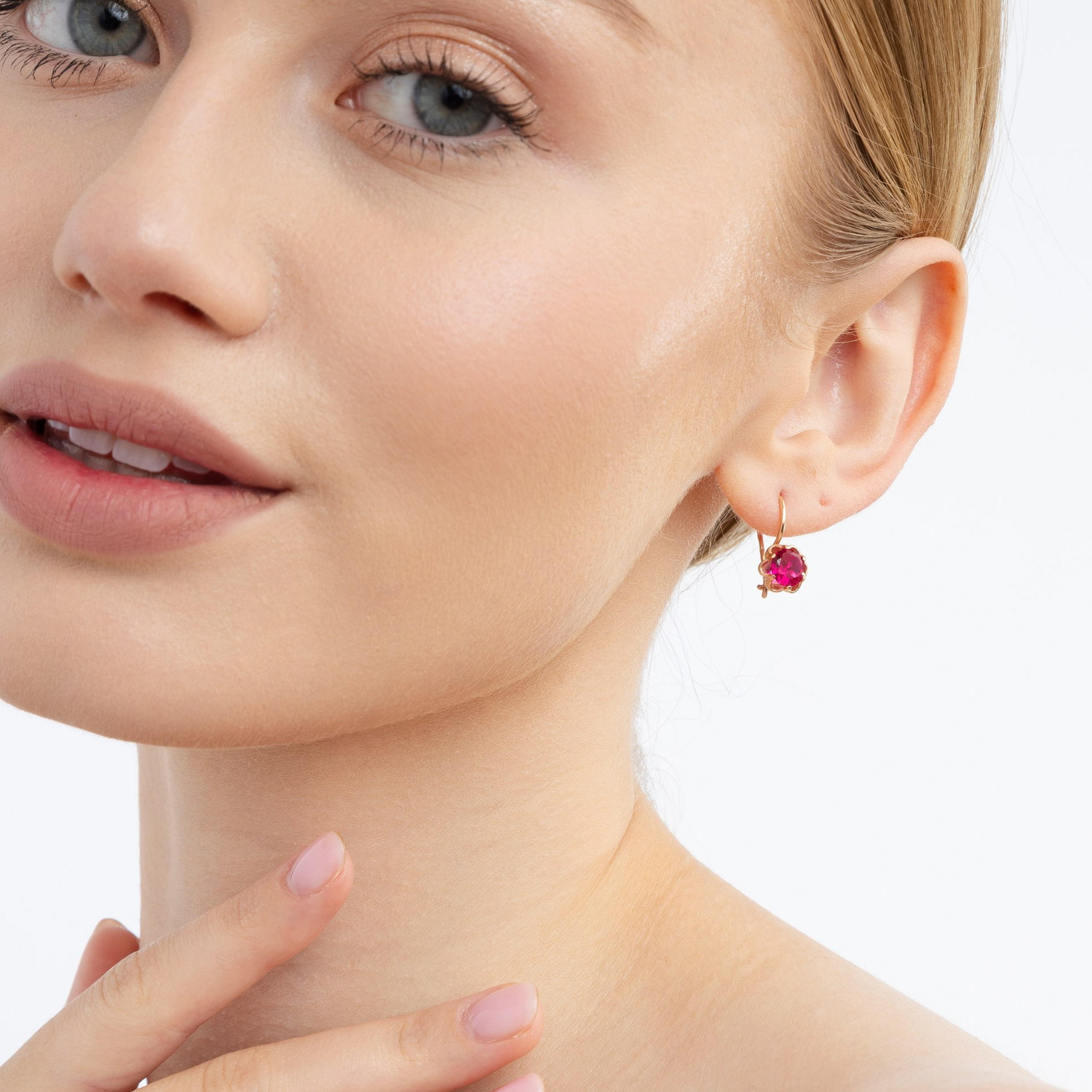 Предметная съемка бижутерии, часов и ювелирных изделий для  каталога, сайта, маркетплейсов. Студия коммерческой съемки ХВОЯ