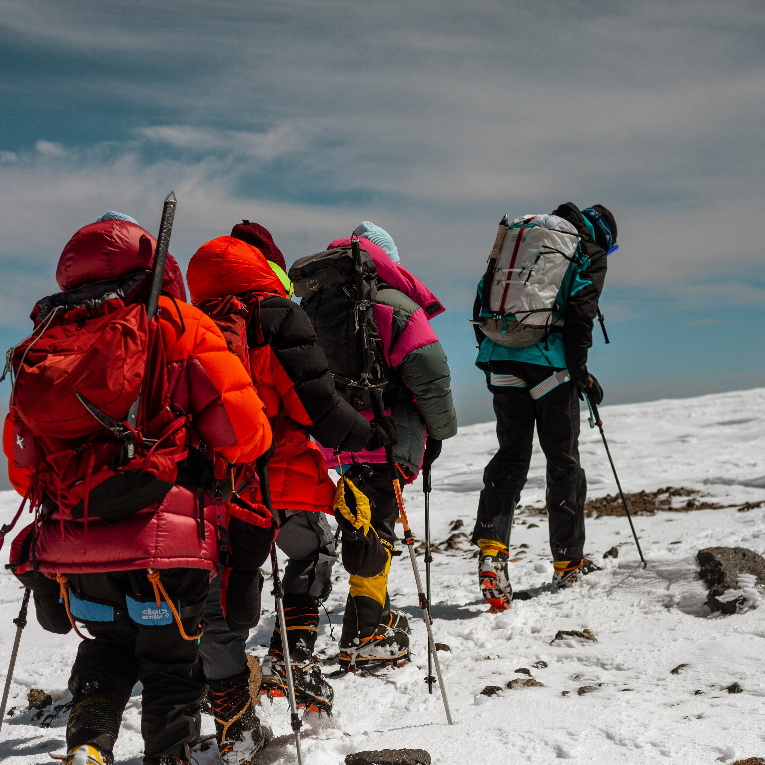 Восхождение на Эльбрус. Август 2024. Уникальные экспедиции — LUCKY CLAN