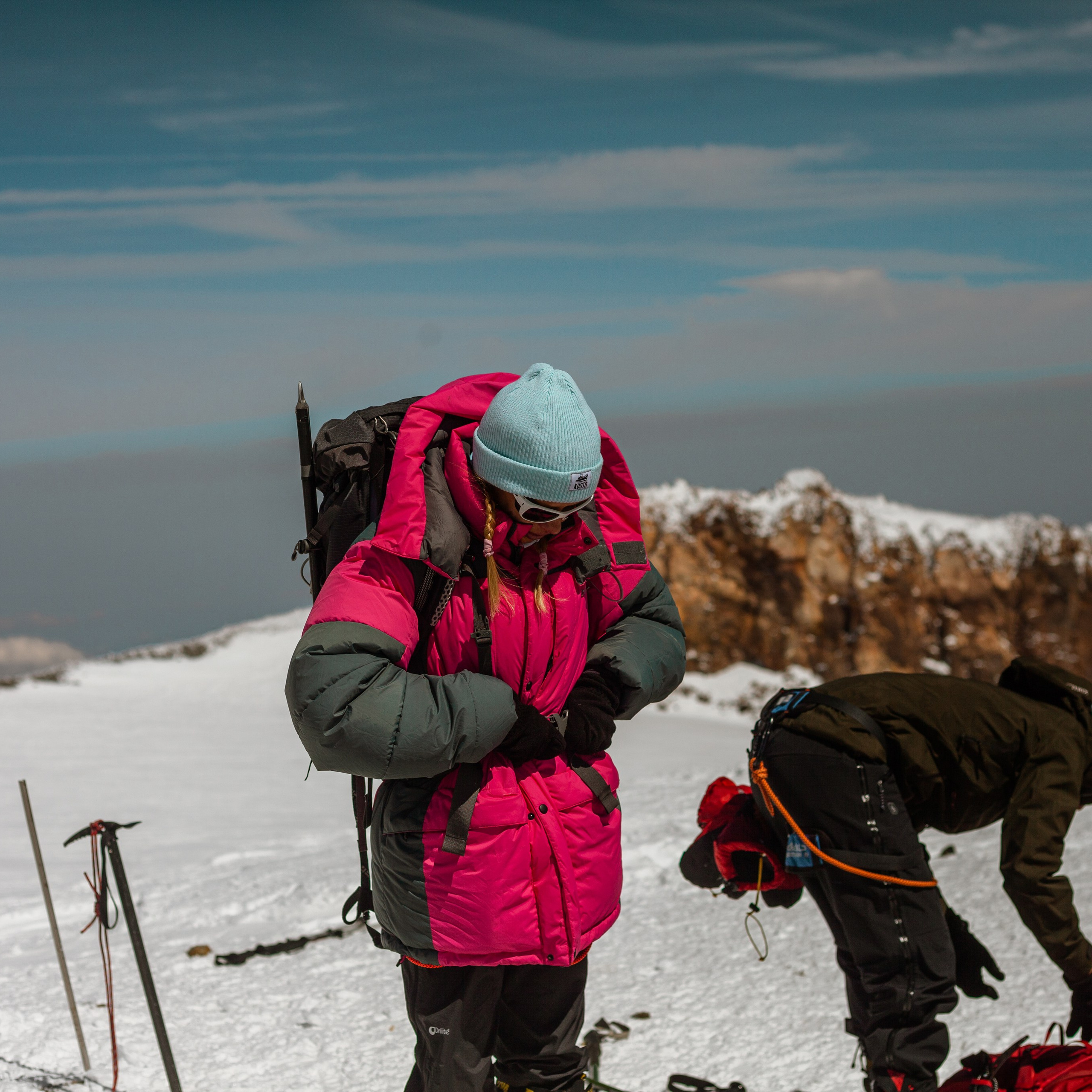 Две вершины Эльбруса. Штурм. Уникальные экспедиции — LUCKY CLAN