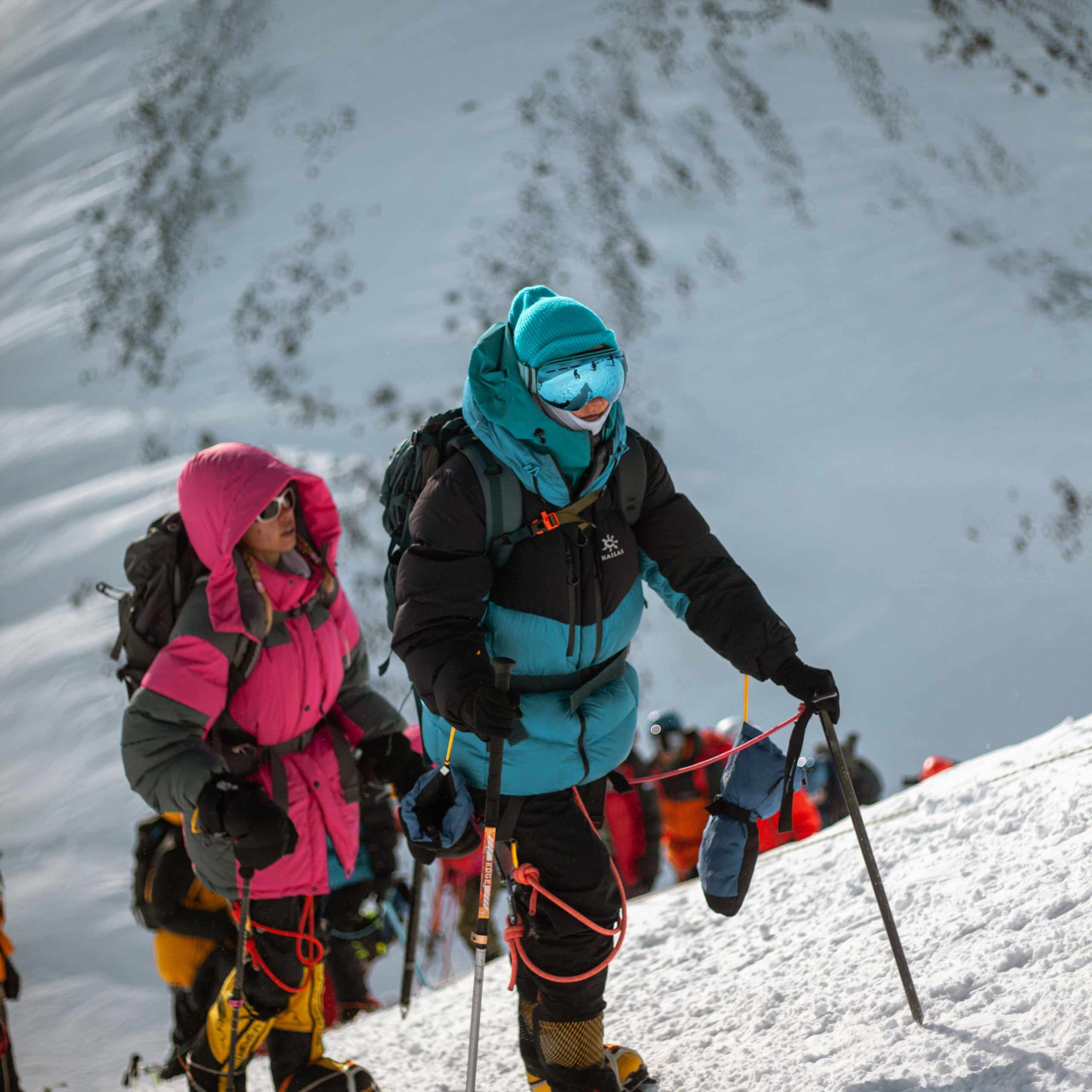 Две вершины Эльбруса. Штурм. Уникальные экспедиции — LUCKY CLAN